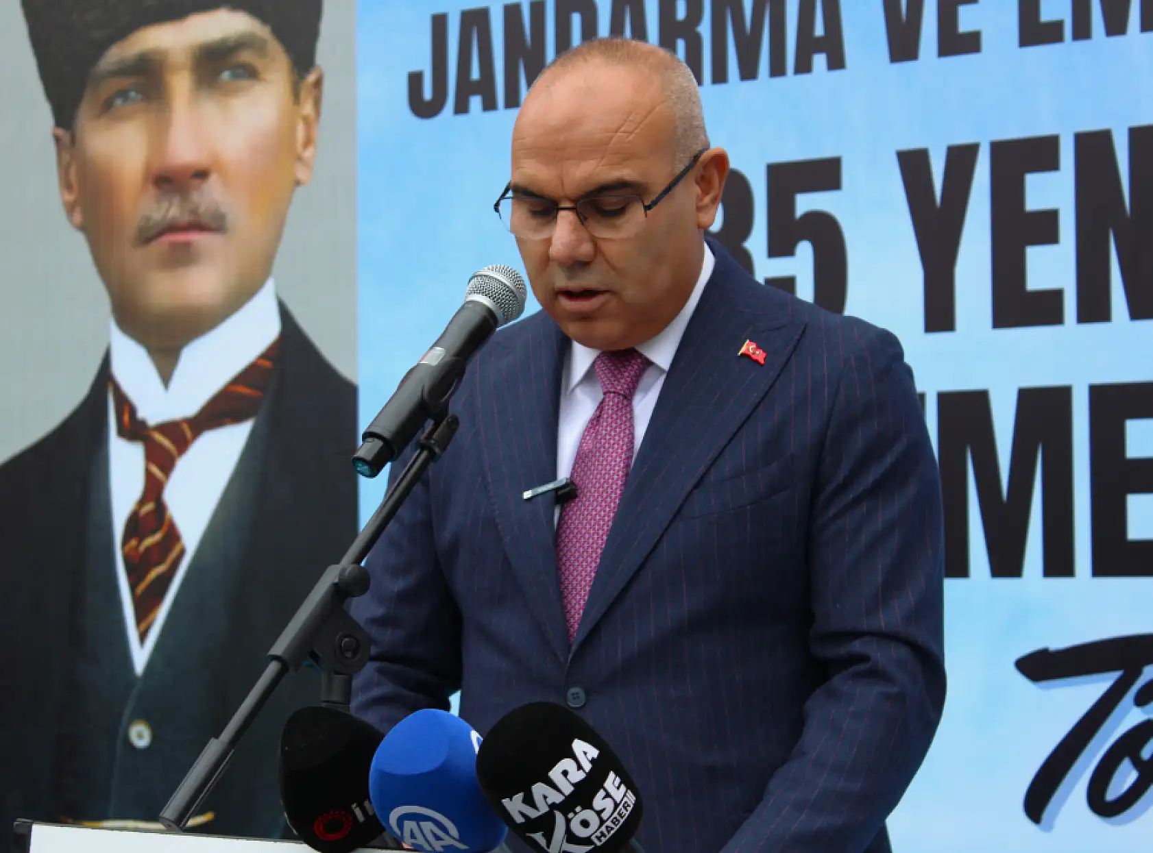 Ağrı'da Emniyet ve Jandarma Teşkilatı'na 85 yeni araç teslim edildi