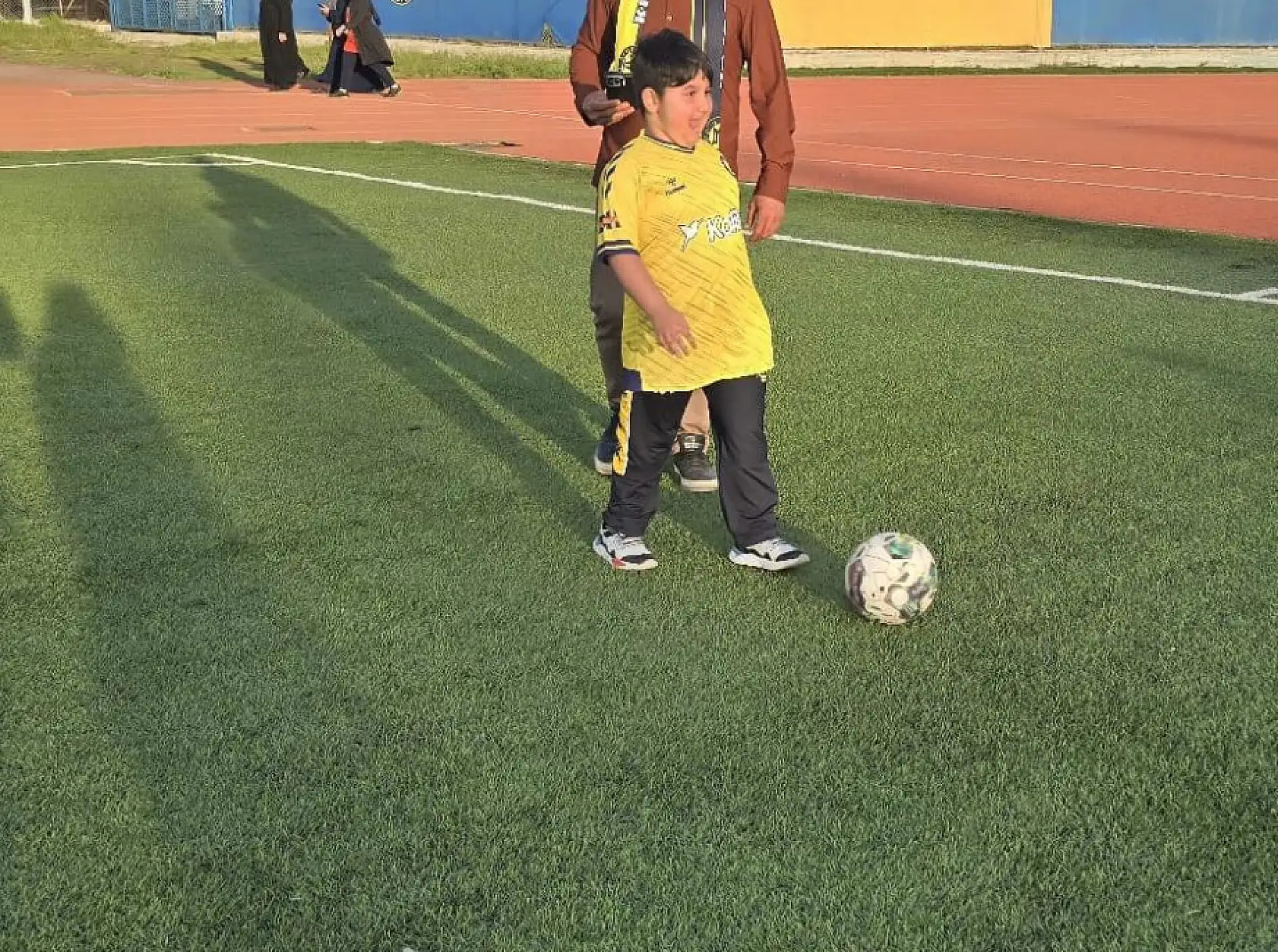 DMD hastası Muhammed'e Ağrı Spor'dan moral desteği