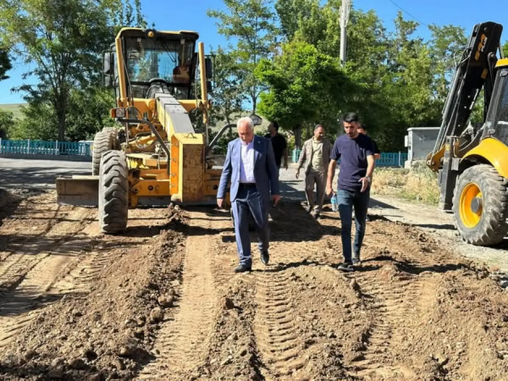 Eleşkirt'te sokak sokak dönüşüm devam ediyor