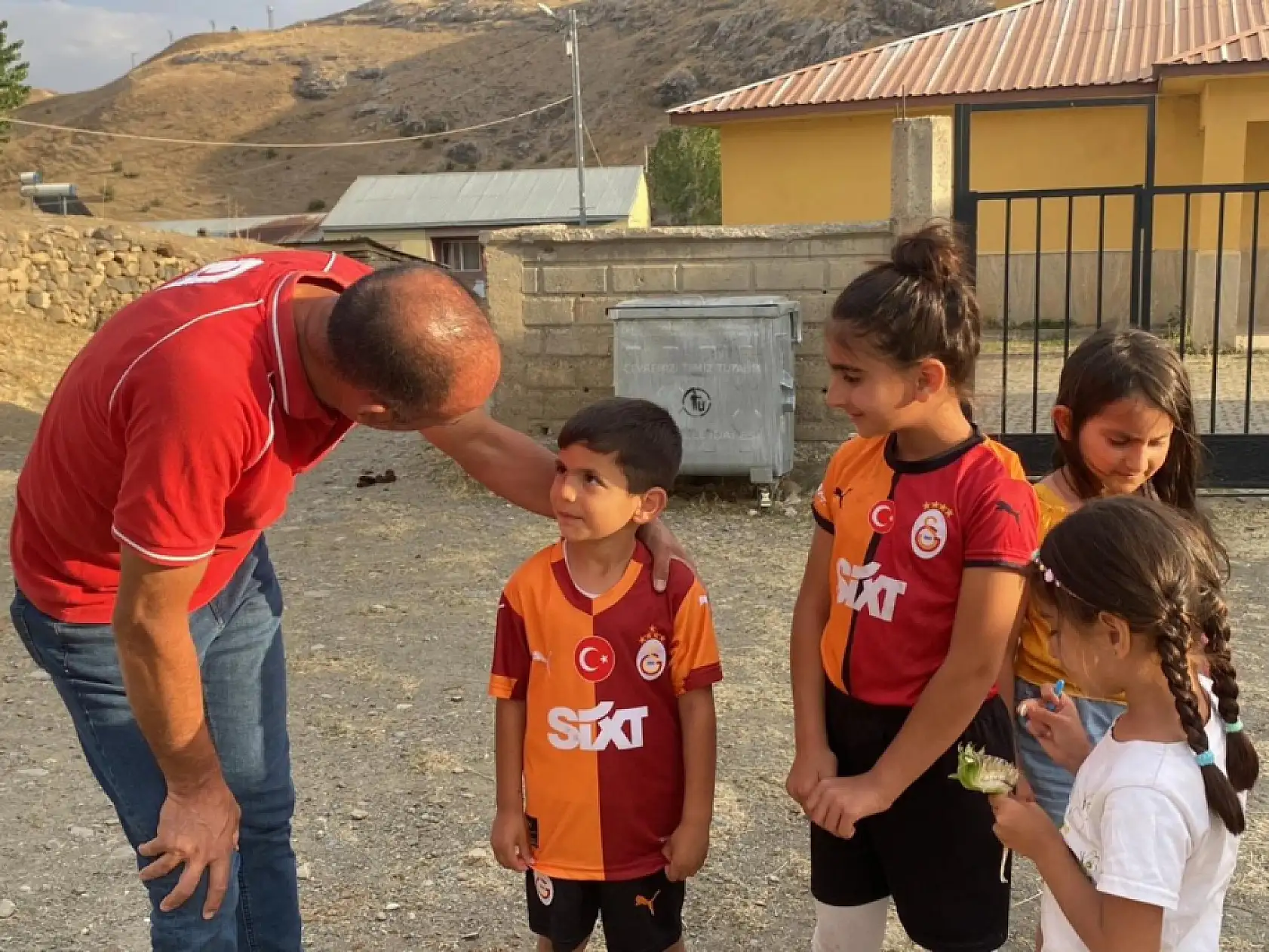 Gümüşyazı ve Başçavuş köylerinde Kızılay sevinci