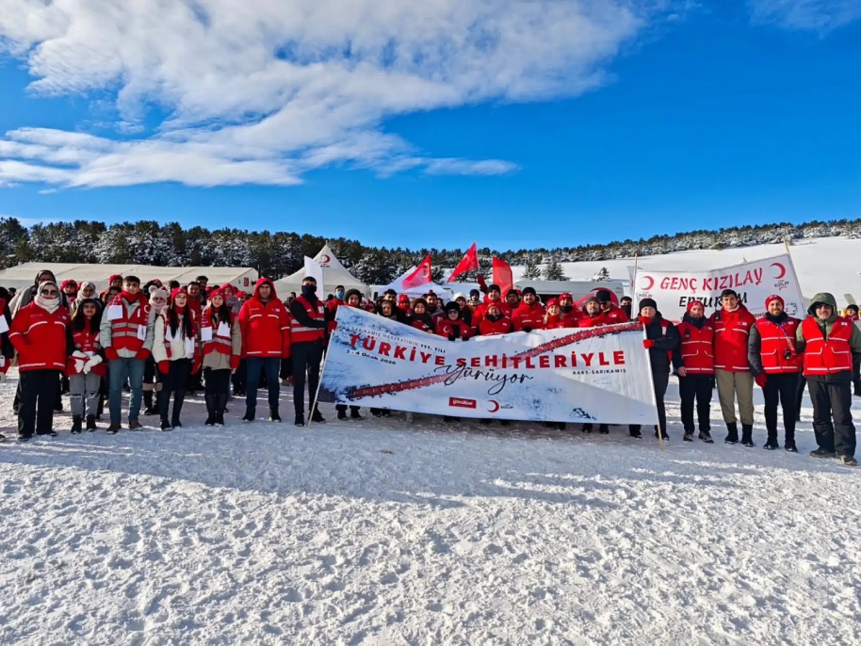 Ağrılı gönüllüler Sarıkamış şehitleri için yürüdü