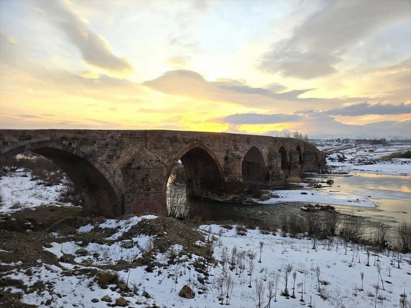 İpek Yolu'nun beyaza bürünen tanığı