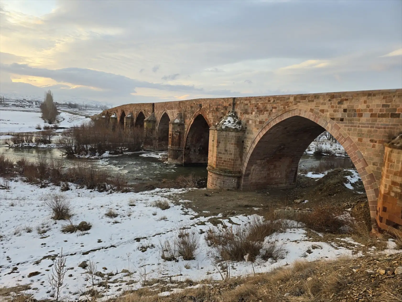 İpek Yolu'nun beyaza bürünen tanığı
