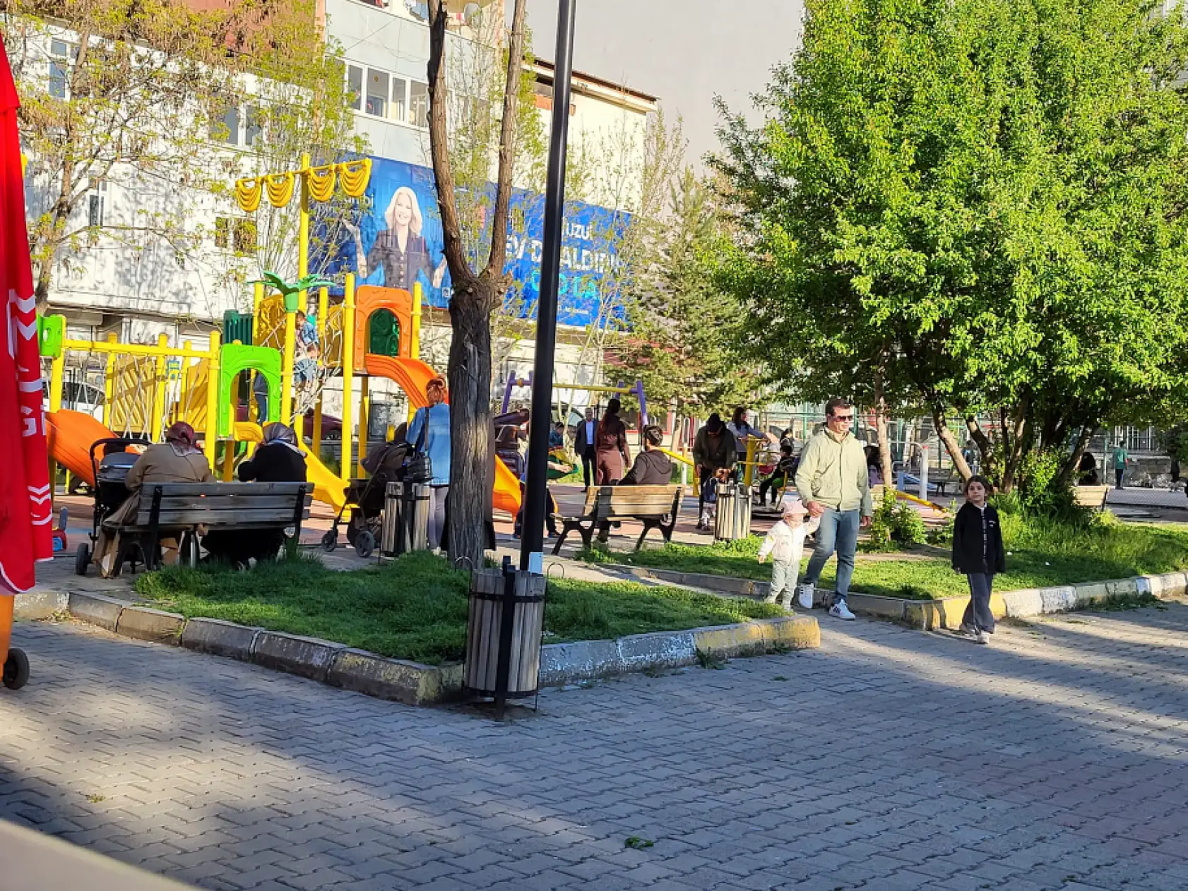 Ağrı'nın kalbinde yeşil kaçış noktası: 100. Yıl Parkı dolup taşıyor