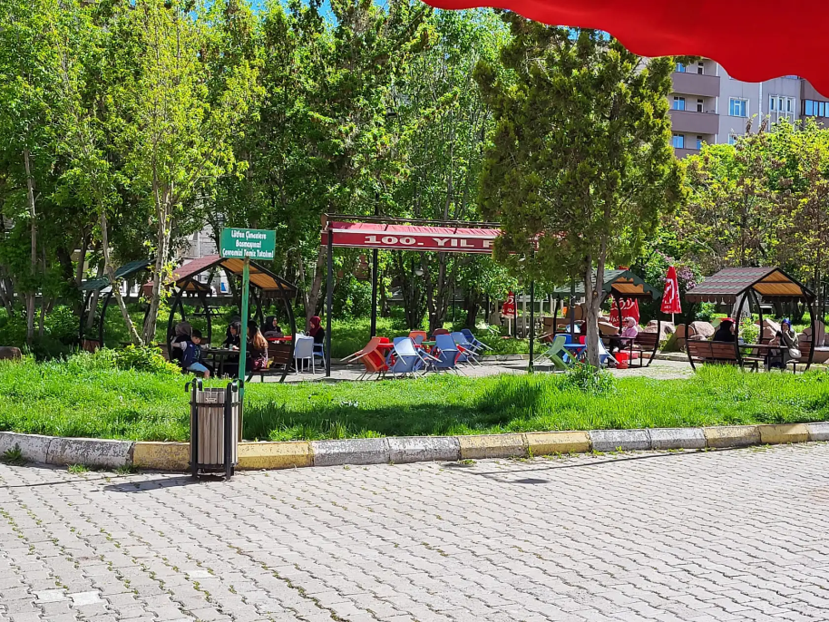 Ağrı'nın kalbinde yeşil kaçış noktası: 100. Yıl Parkı dolup taşıyor