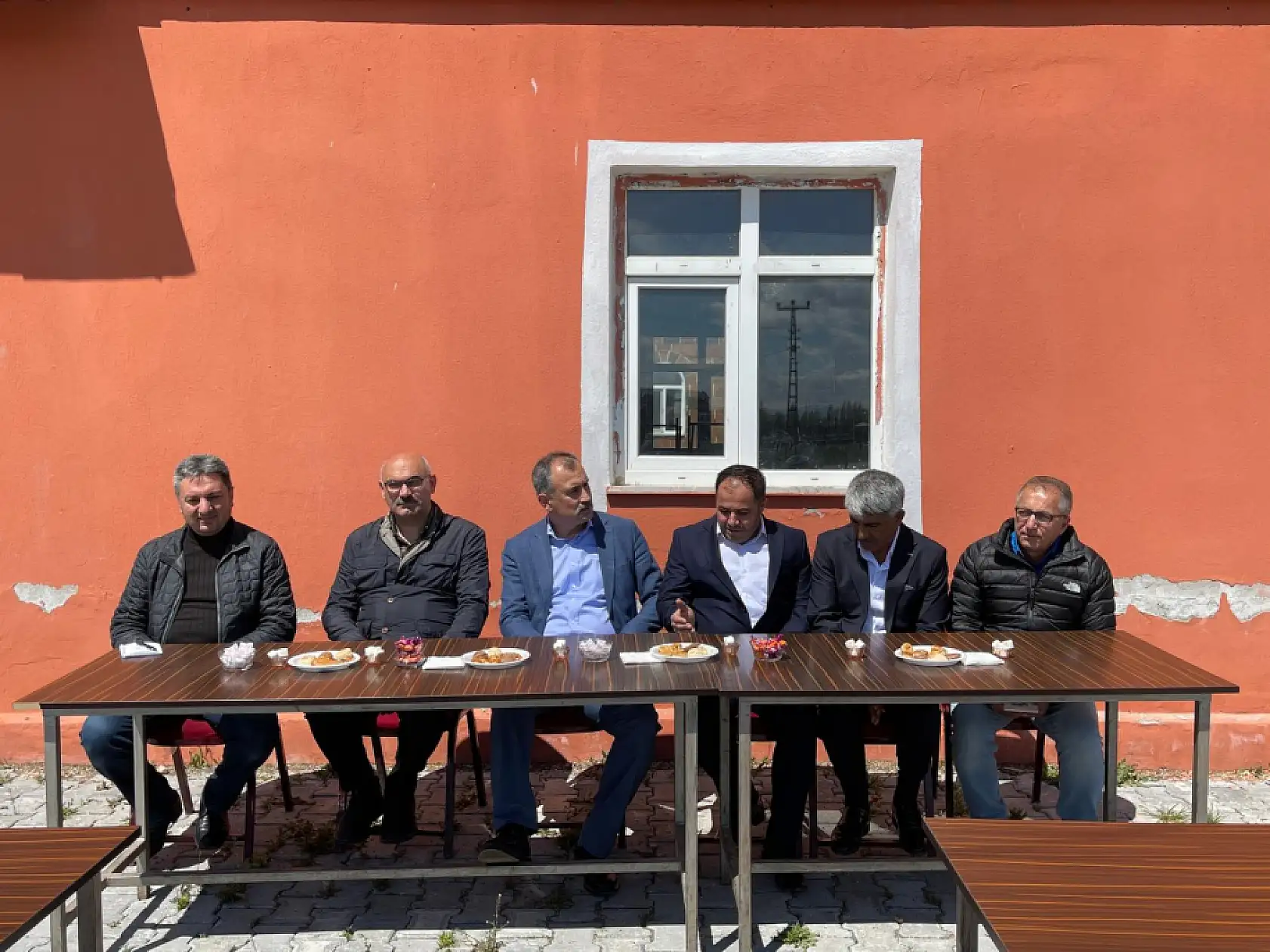 Ağrı Valisi Önder Bozkurt'tan Kurban Bayramı öncesi köy turu