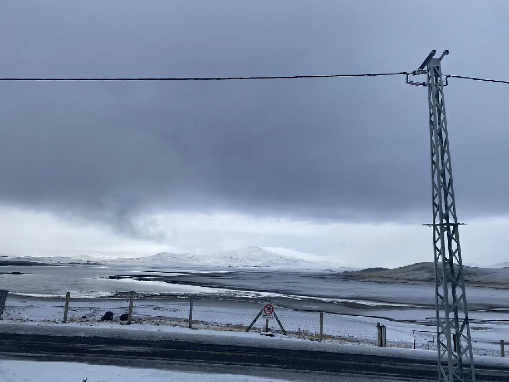 Yükseklerden merkeze inen kar Patnos'u beyazladı