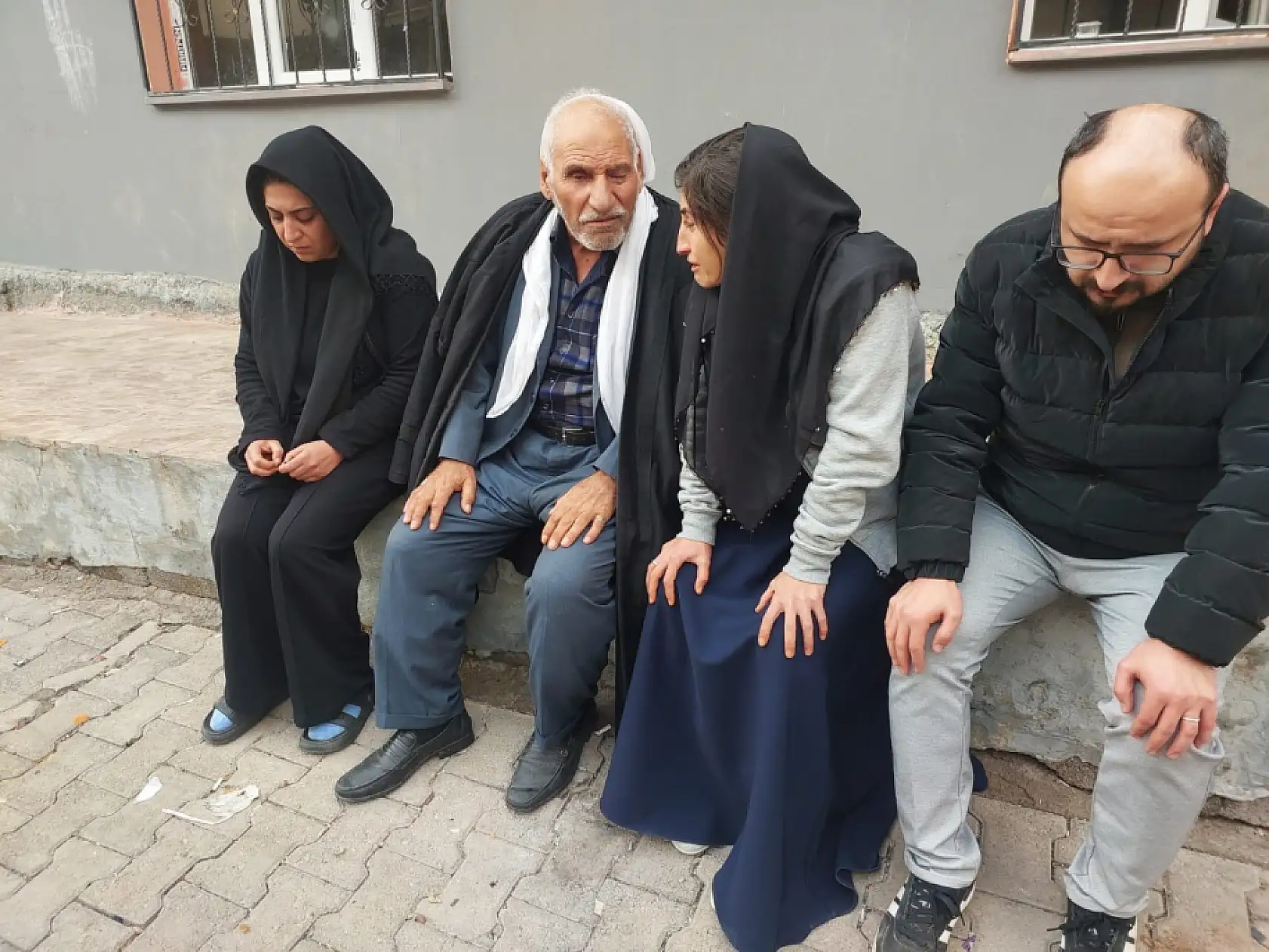 Ağrı'da yumurtalı pasta nedeniyle ölen genç kızın ailesi Urfa'da adalet istedi!