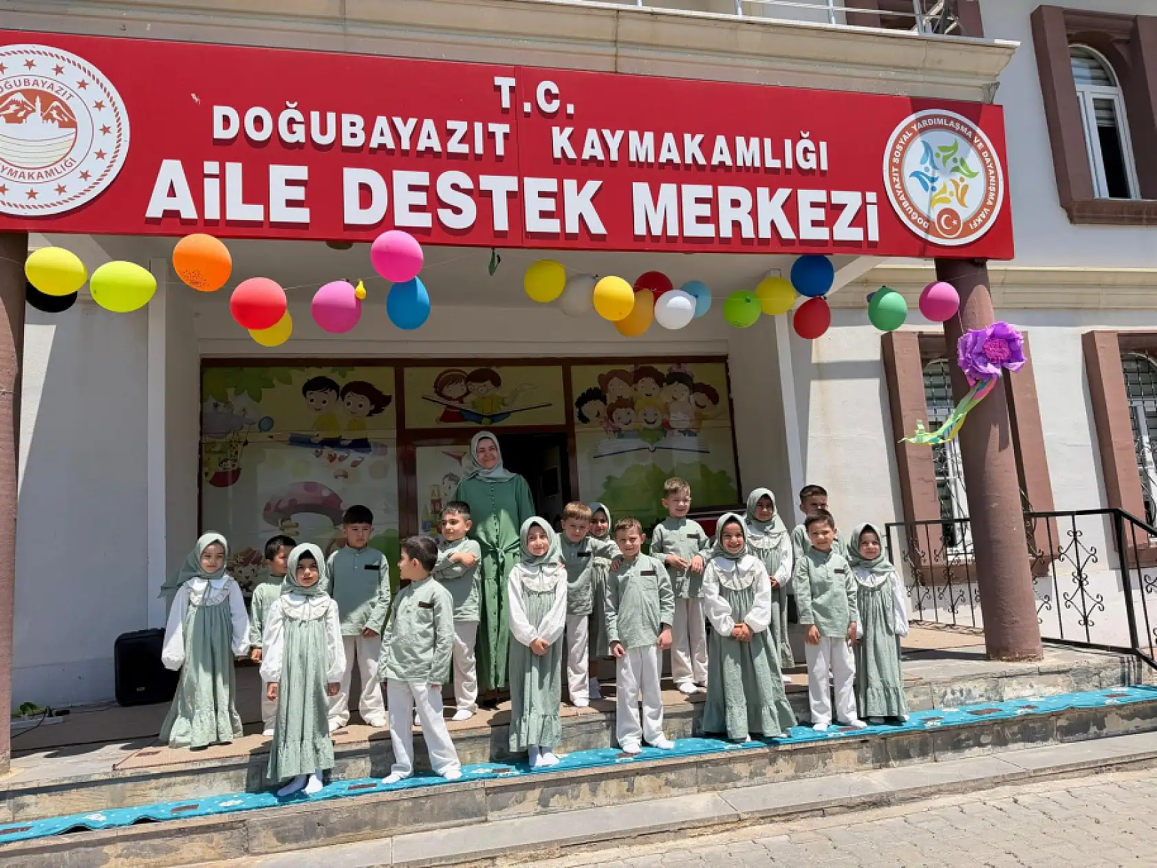 Doğubayazıt ADEM-3'te miniklerin yıl sonu coşkusu