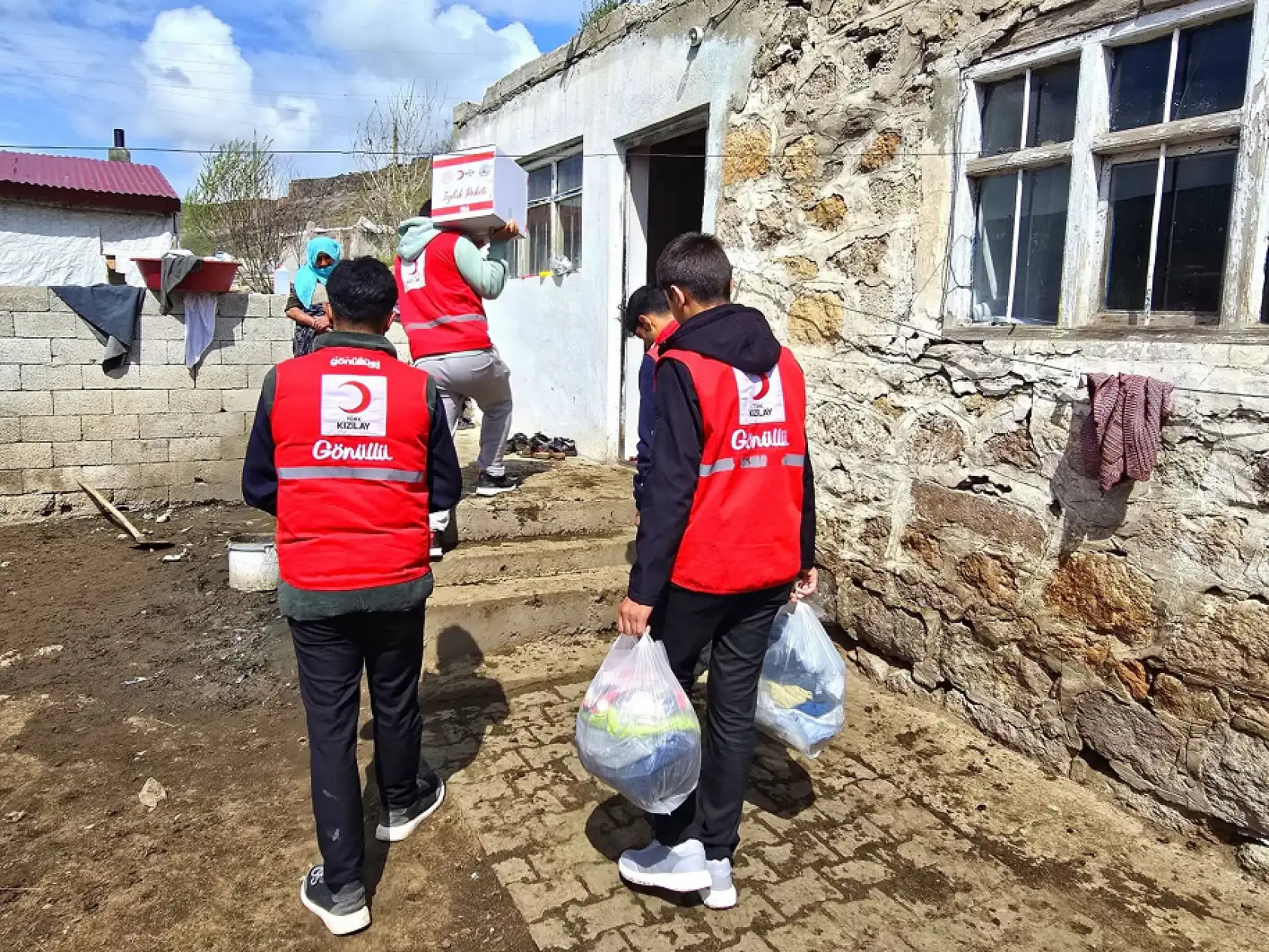 Tüm emek kurban bayramı öncesi çocukları sevindirmek için