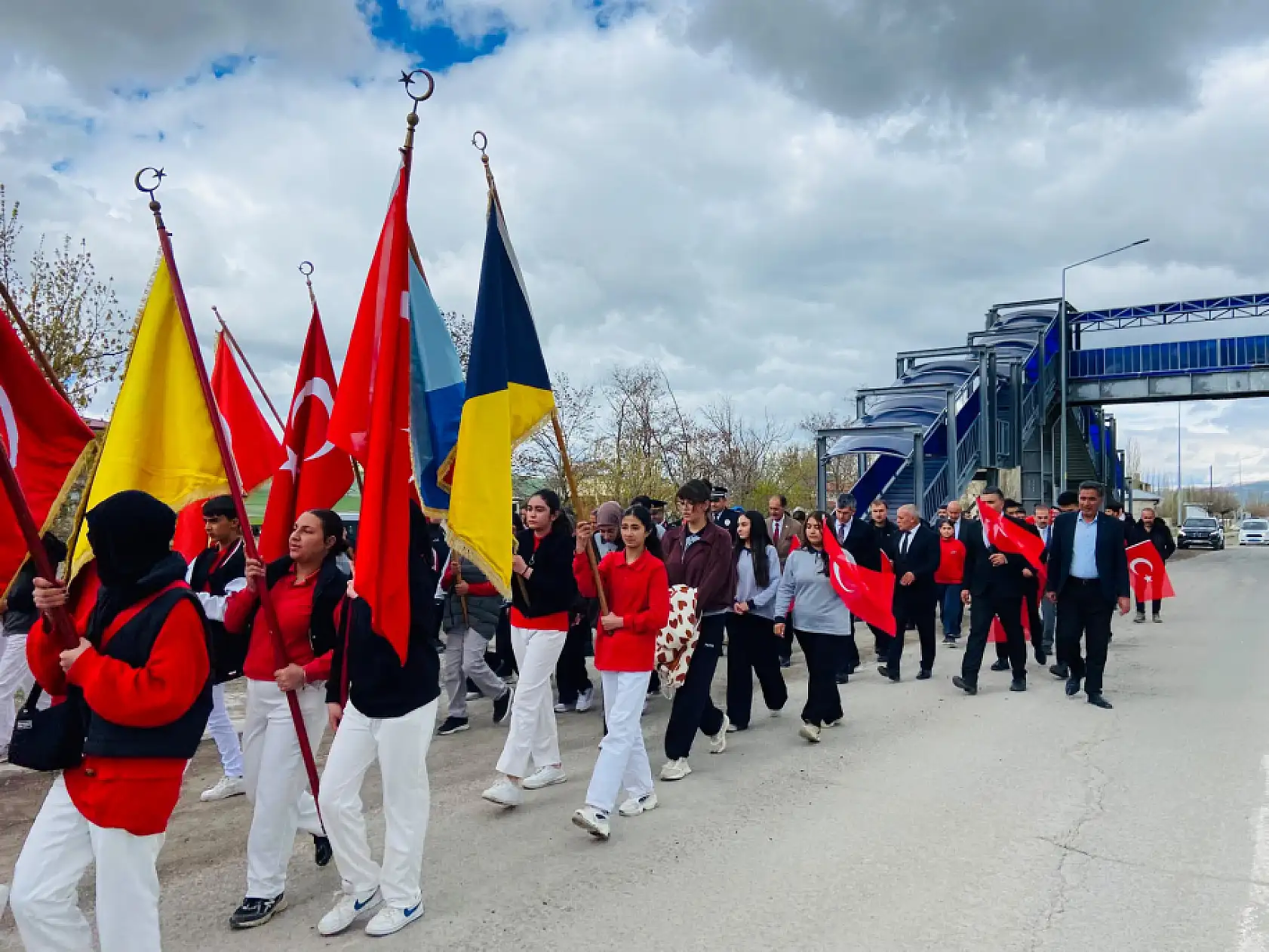 Diyadin'de 19 Mayıs ruhu sokaklara taştı