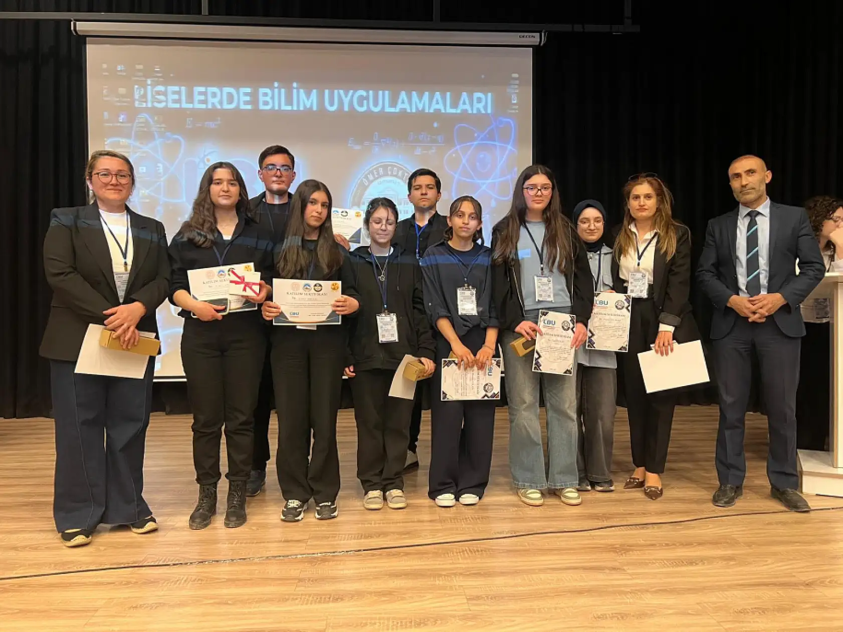 Doğubayazıt'ta genç beyinler bilim için yarıştı