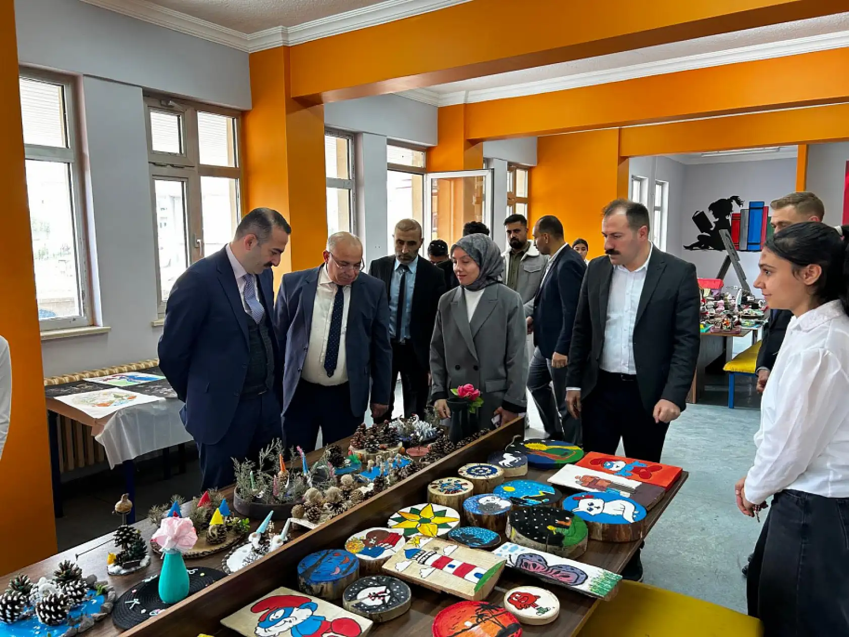 Doğubayazıt'ta öğrencilerin yıl sonu sergileri yoğun ilgi gördü