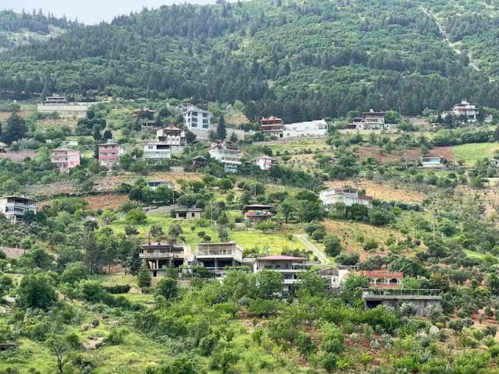 Bağ Evi Yapacaklara Yeni Dönem: Tarım Arazilerinde Yapılaşma Şartları Değişti