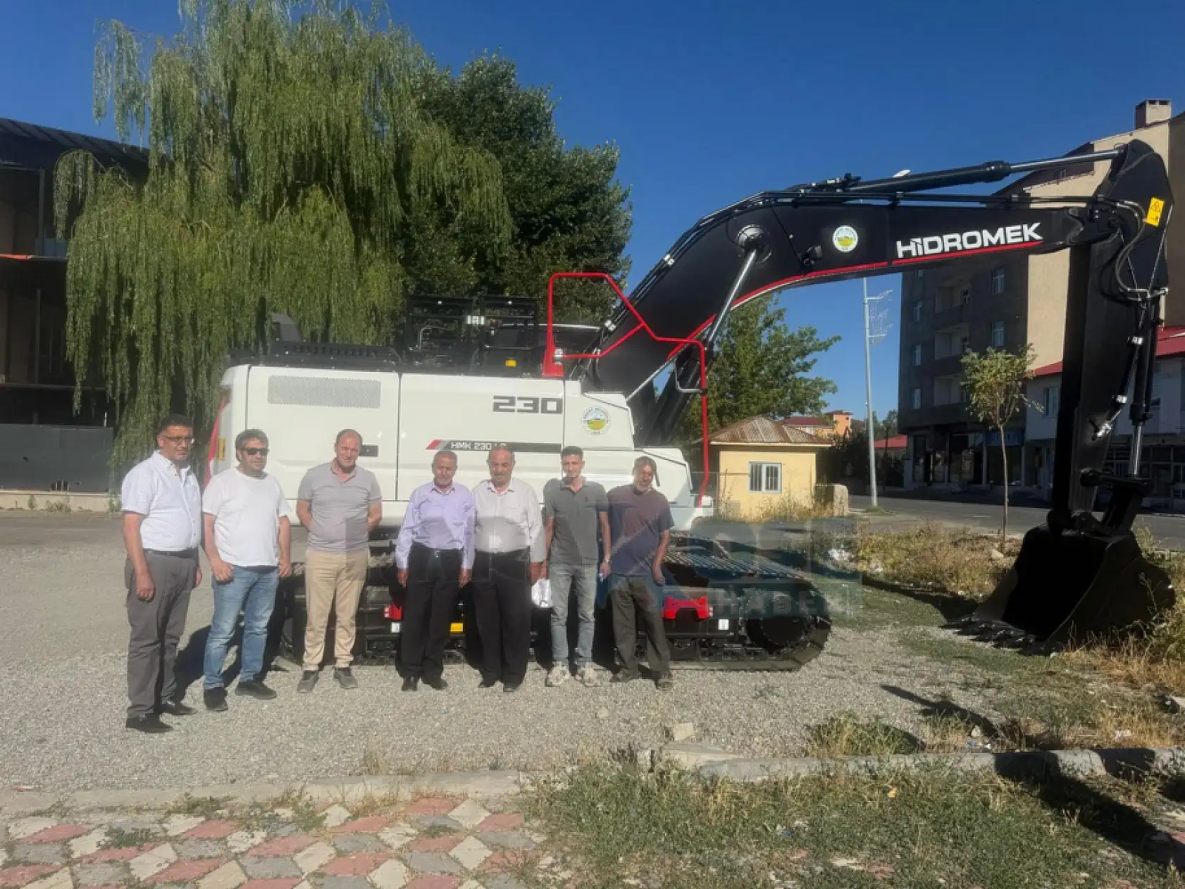 Eleşkirt Belediyesi araç filosunu güçlendirdi