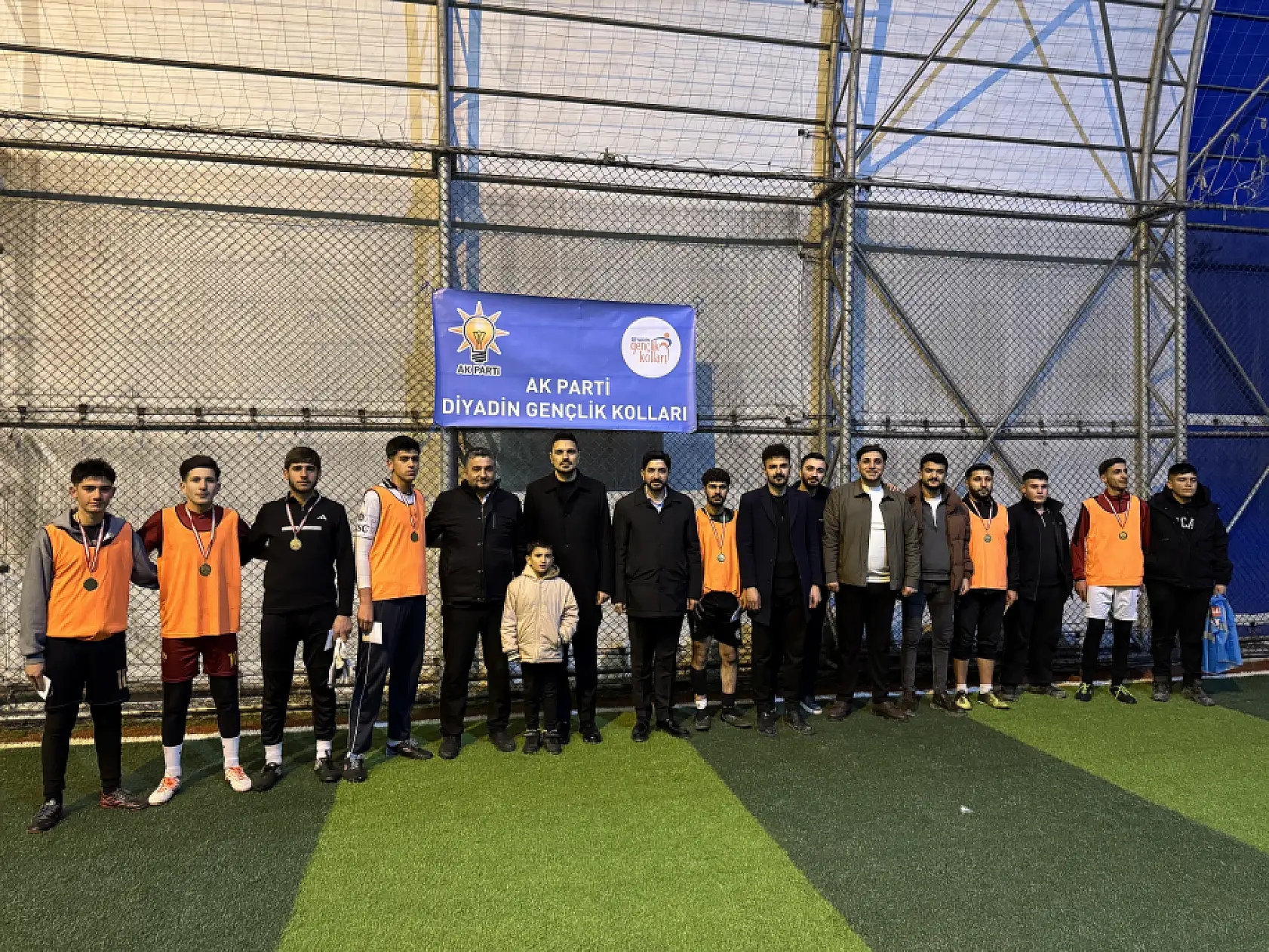 Diyadin'de Ramazan akşamı: AK Parti gençliği gençlerle buluştu