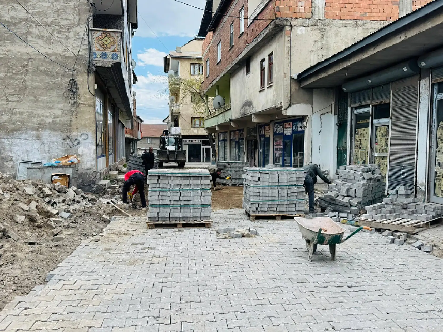Patnos'ta çamur çilesi sona eriyor