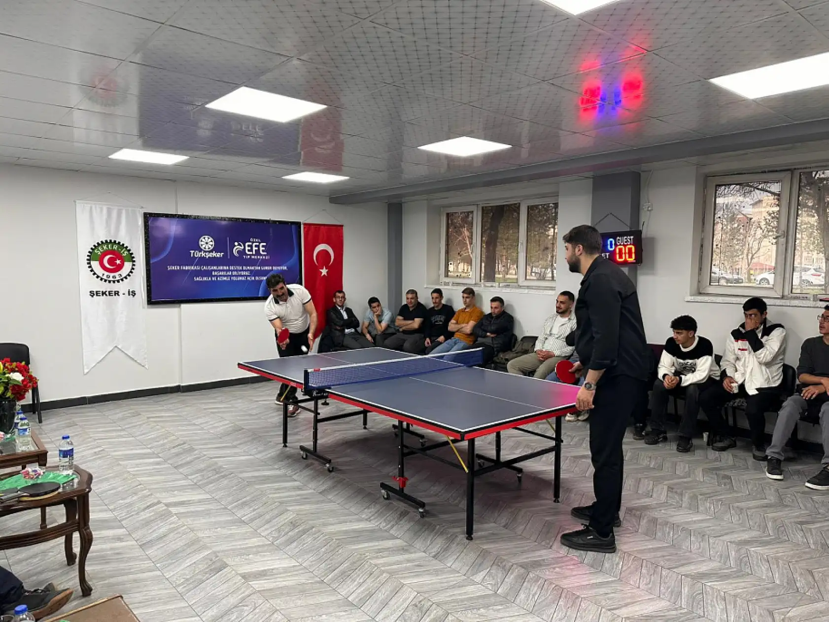 Ağrı Şeker Fabrikası'nda masa tenisi heyecanı başladı