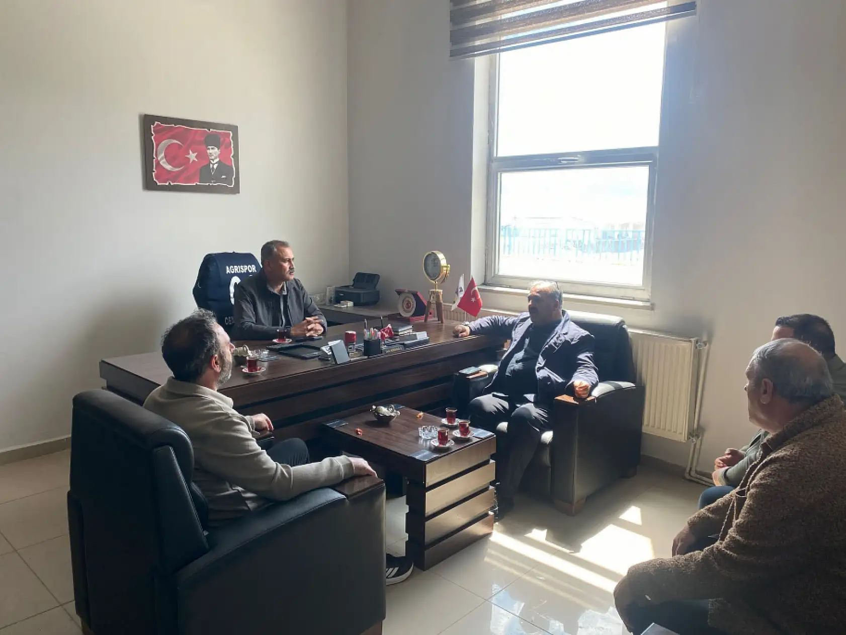 Ağrı Valisi Önder Bozkurt'tan bayram dönüşü otogarda trafik güvenliği denetimi