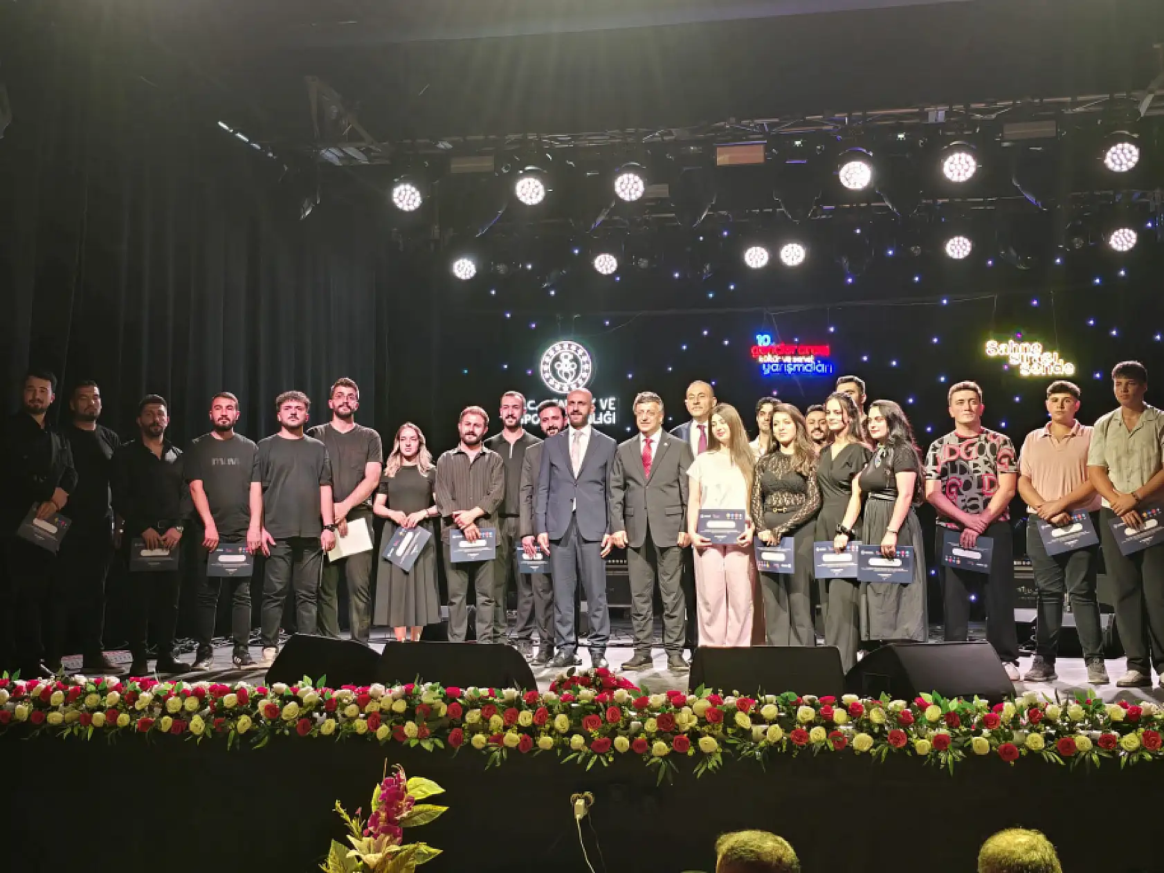 Gençlik ve Spor Bakanlığı ses yarışmasında Ağrı derecelerle döndü!