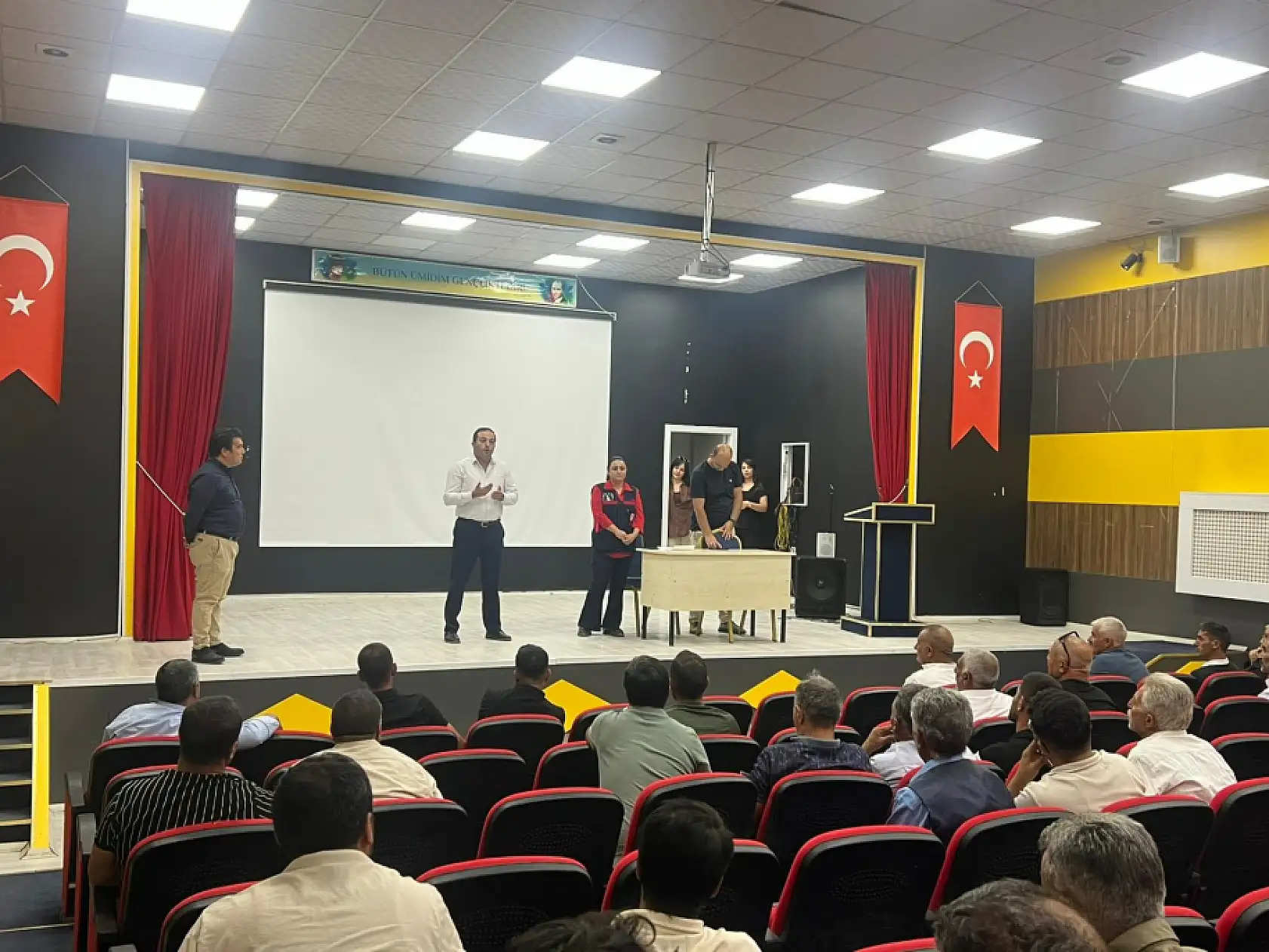 Doğubayazıt'ta üreticilere şap hastalığı uyarısı