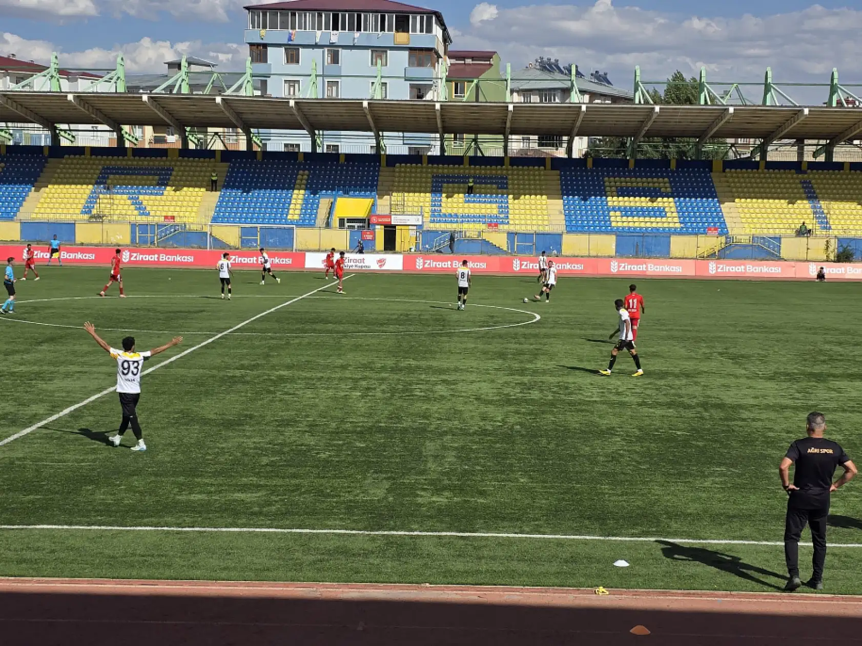 Ağrıspor bir üst tura yükseldi