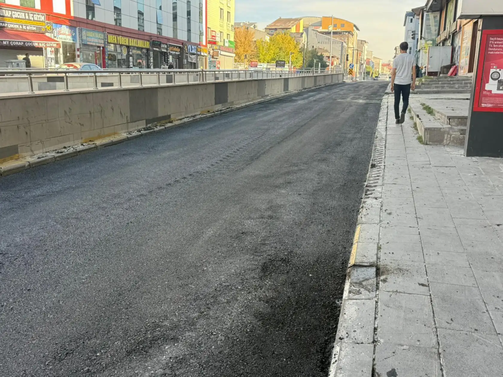 Ağrı'da asfalt çalışmasının bir kısmı bitti, trafik akışı düzeldi