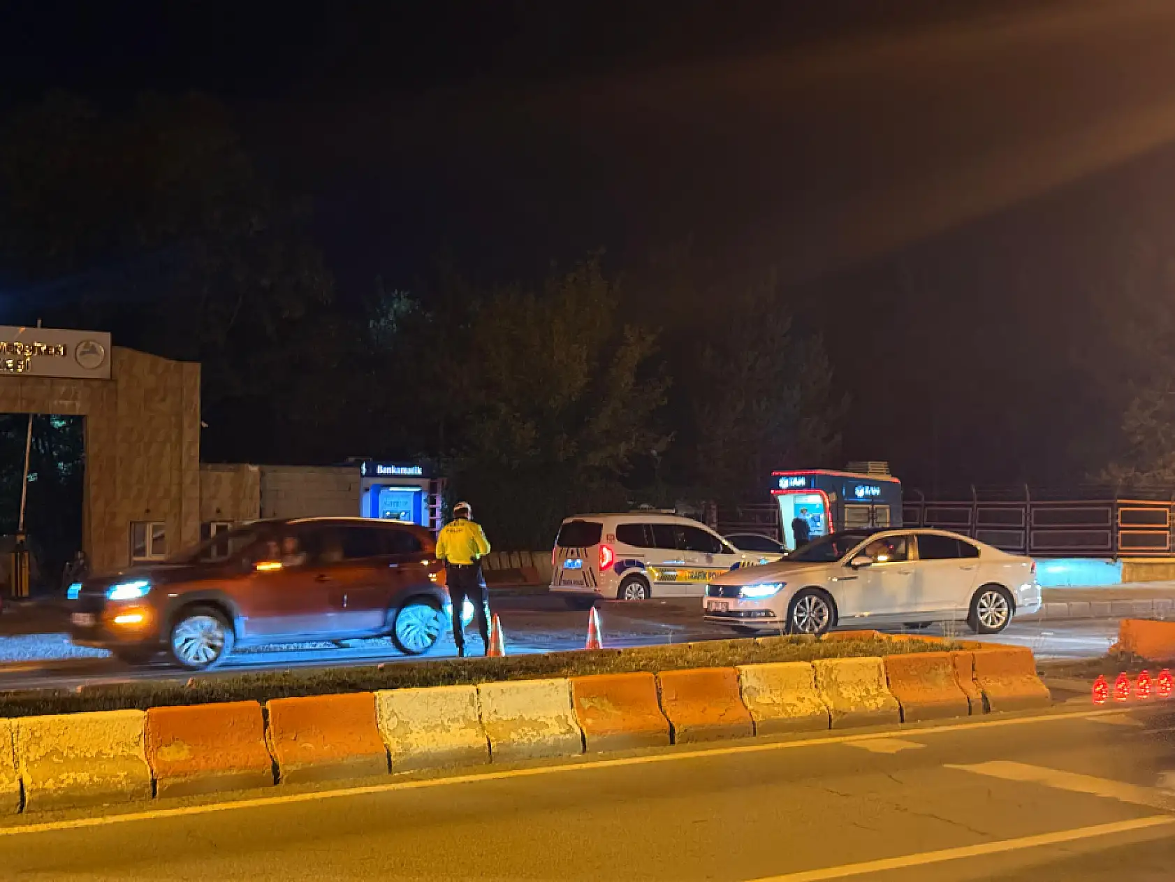 Ağrı'da sıkı trafik denetimleri devam ediyor