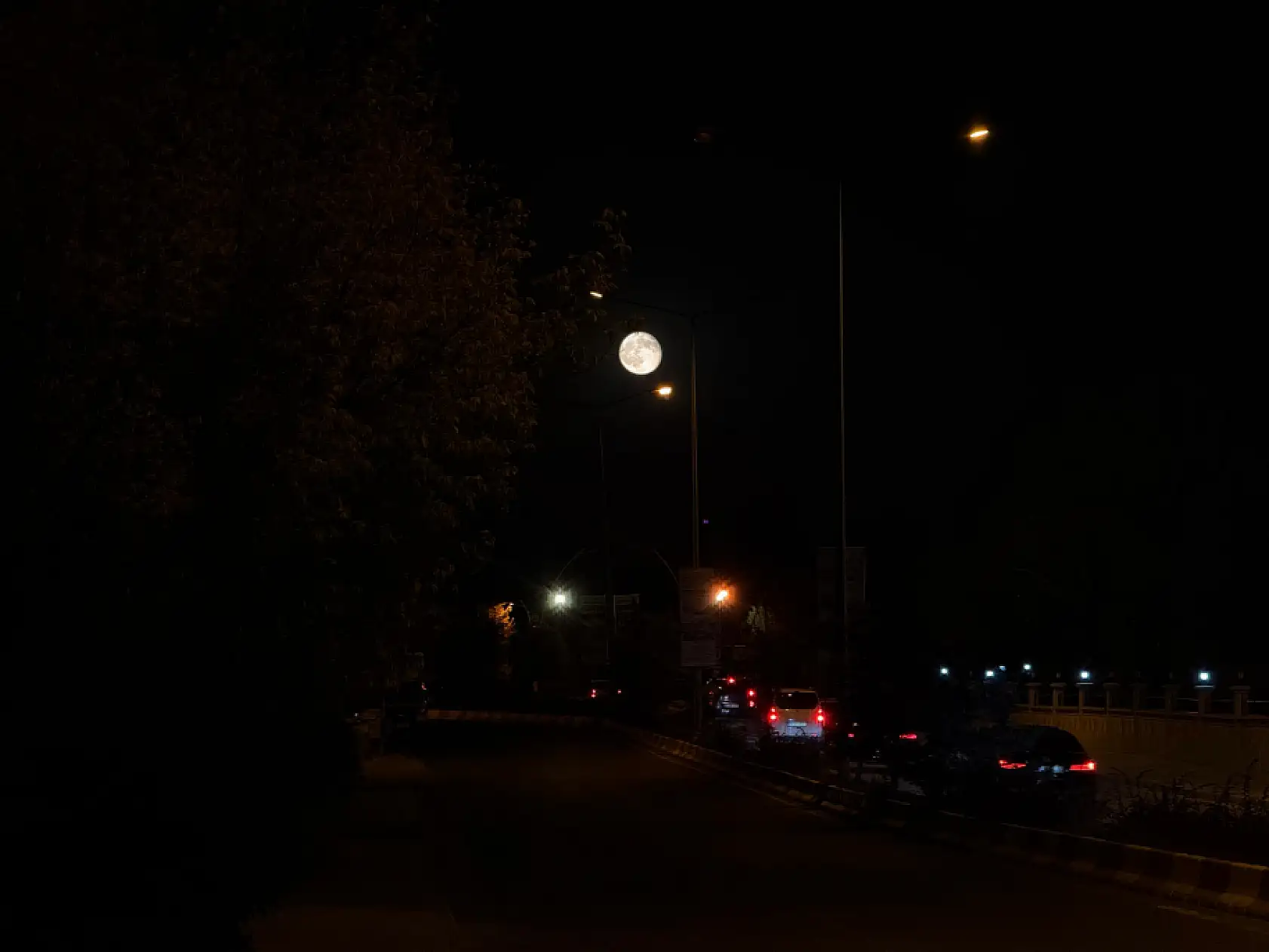 Ağrı semalarında büyüleyici manzara: Süper Dolunay mest etti