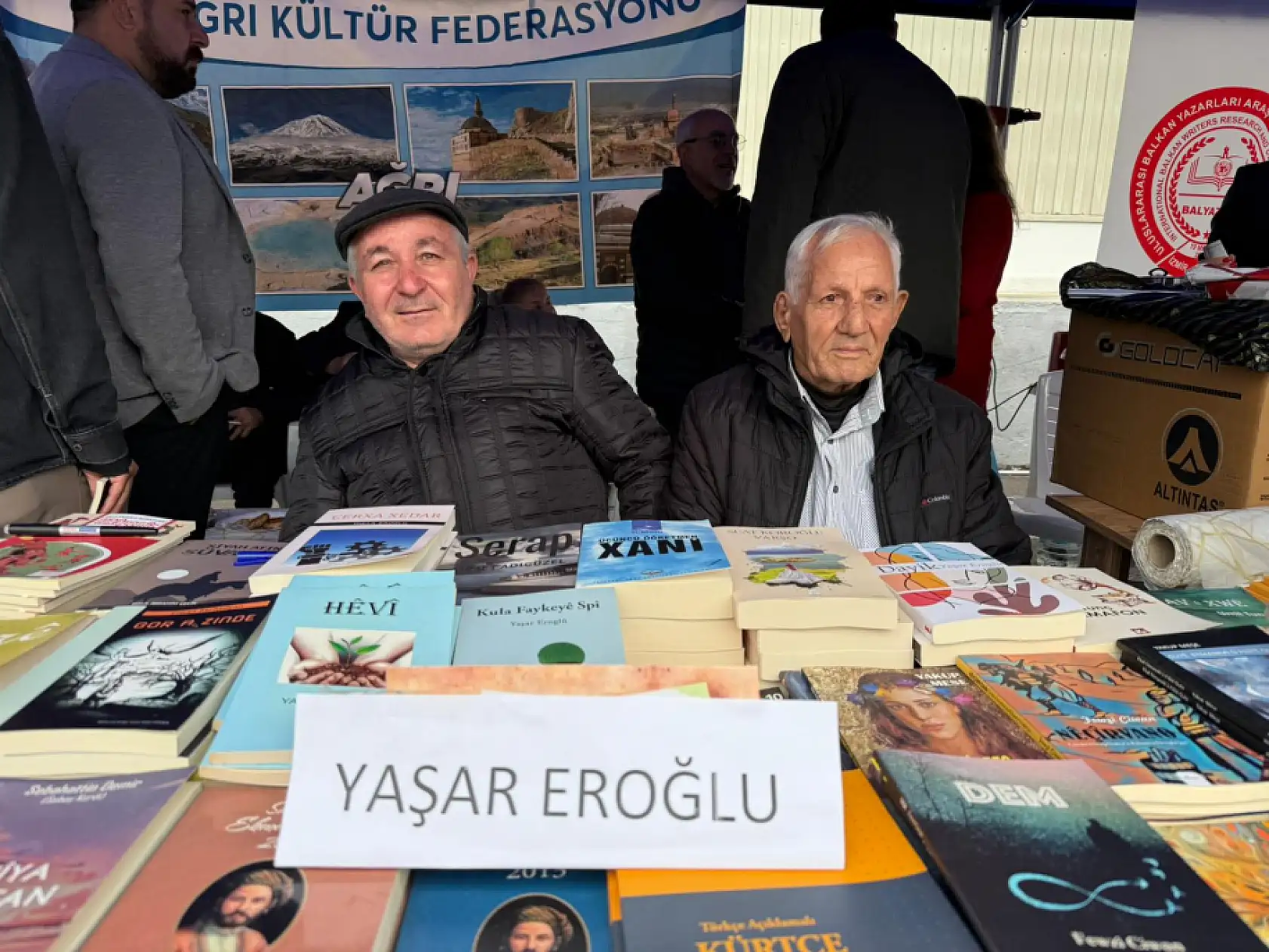 Ağrı'nın yazarları İzmir'de okurlarıyla buluştu