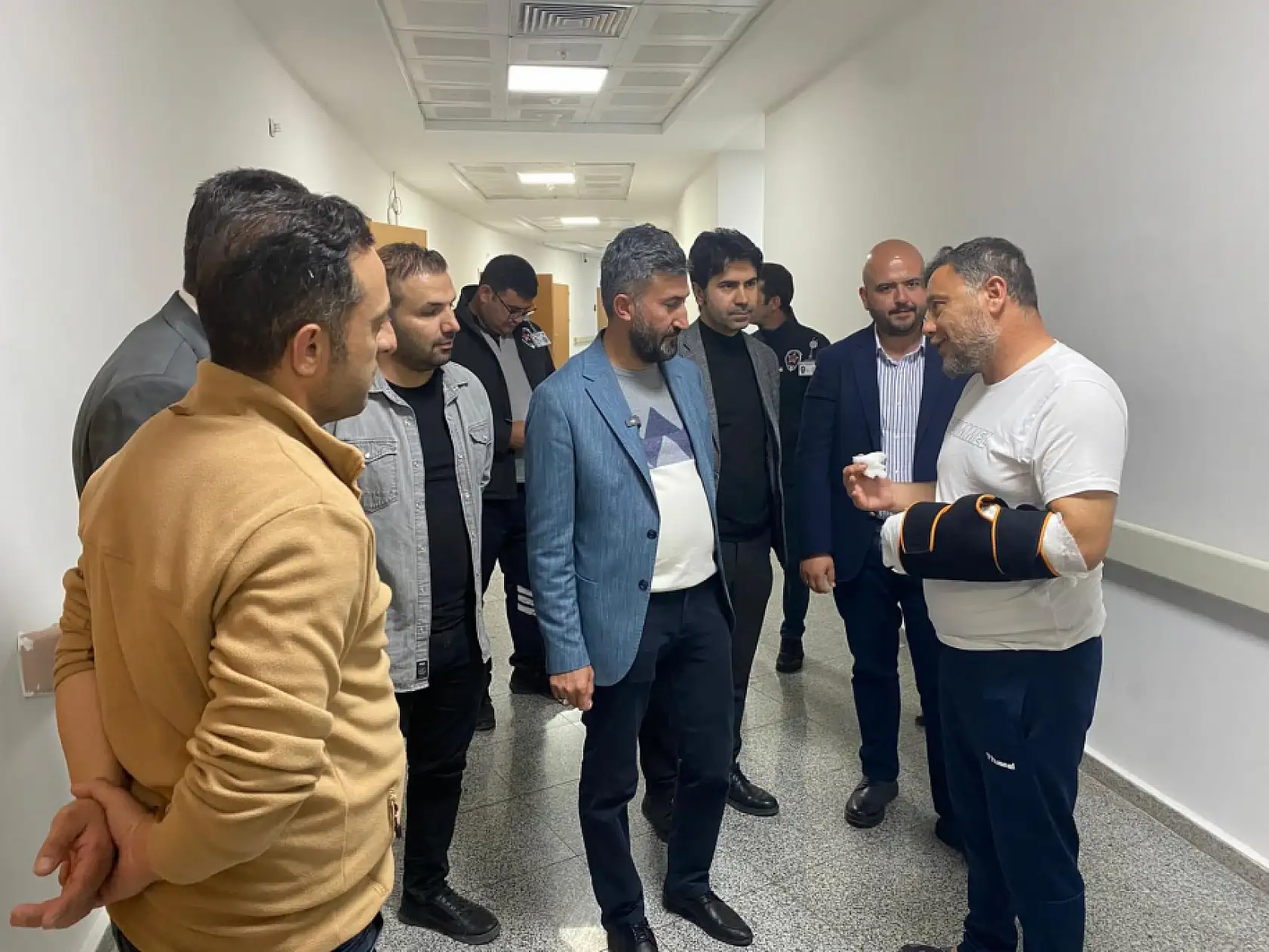 AK Parti Ağrı İl Başkanı Yıldız, hastaneye moral ziyareti gerçekleştirdi