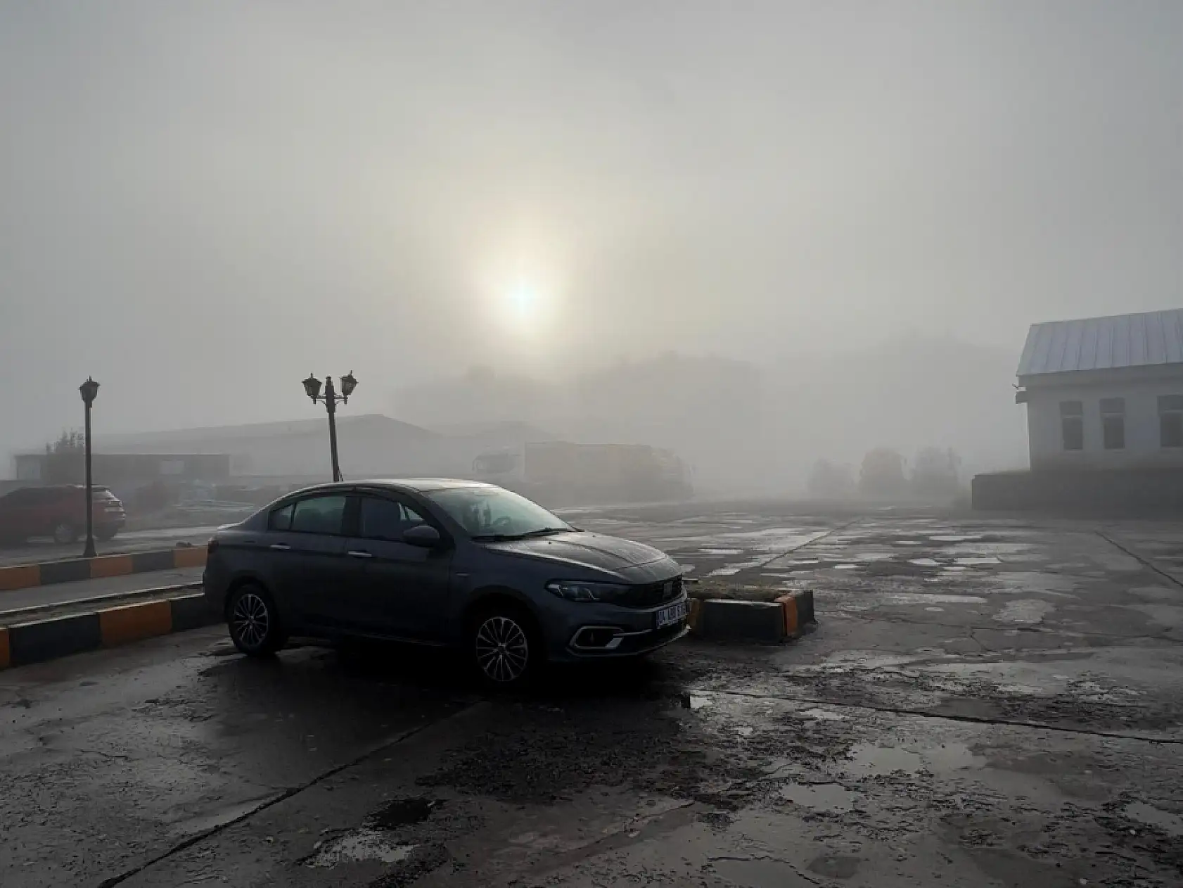 Ağrılılar Perşembe sabahına sis ile uyandı