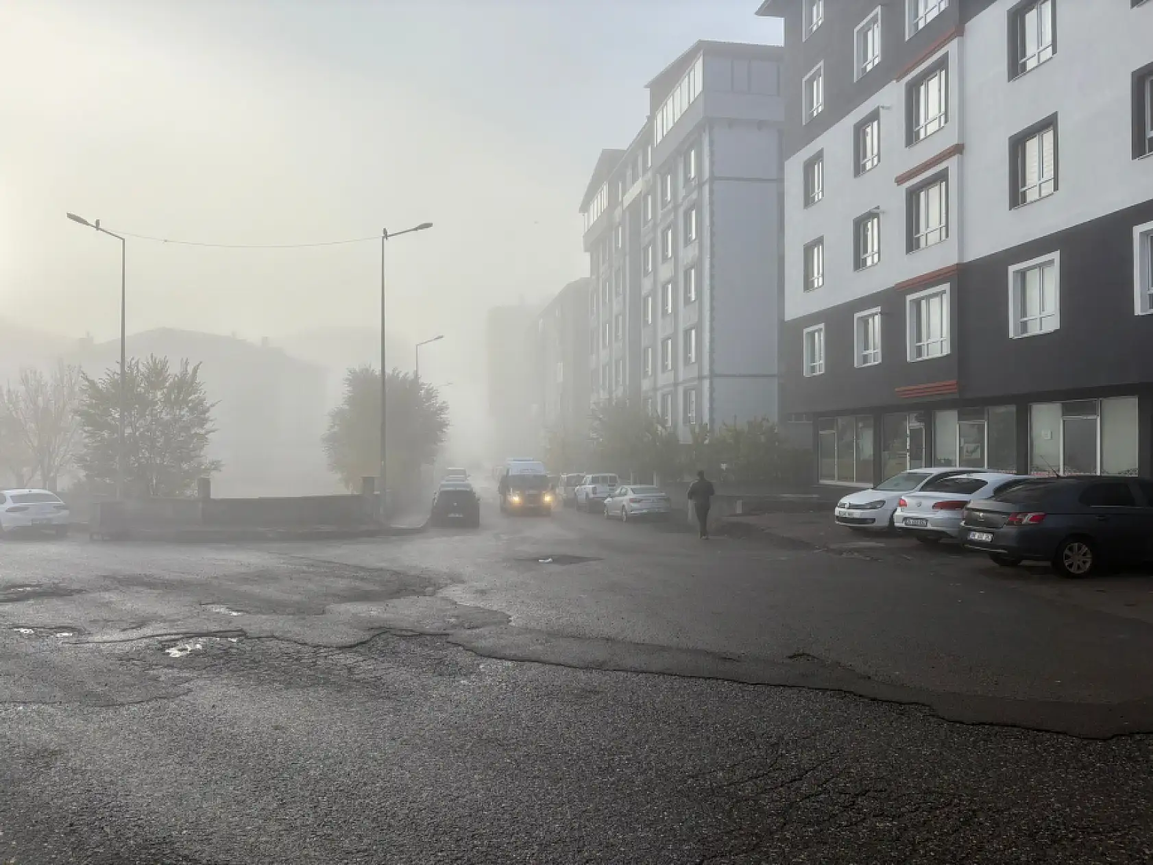 Ağrılılar Perşembe sabahına sis ile uyandı