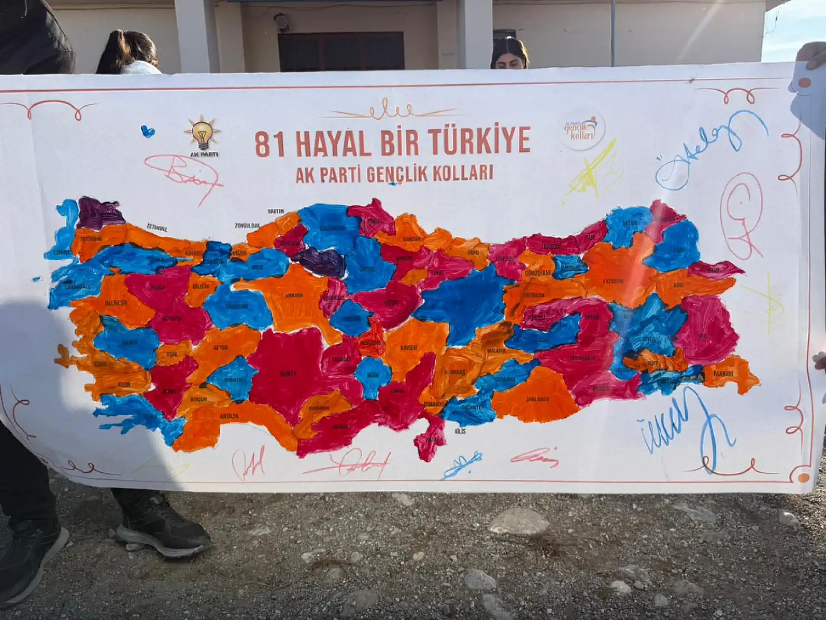 '81 hayal bir Türkiye' projesi Ağrı'da miniklerle buluştu