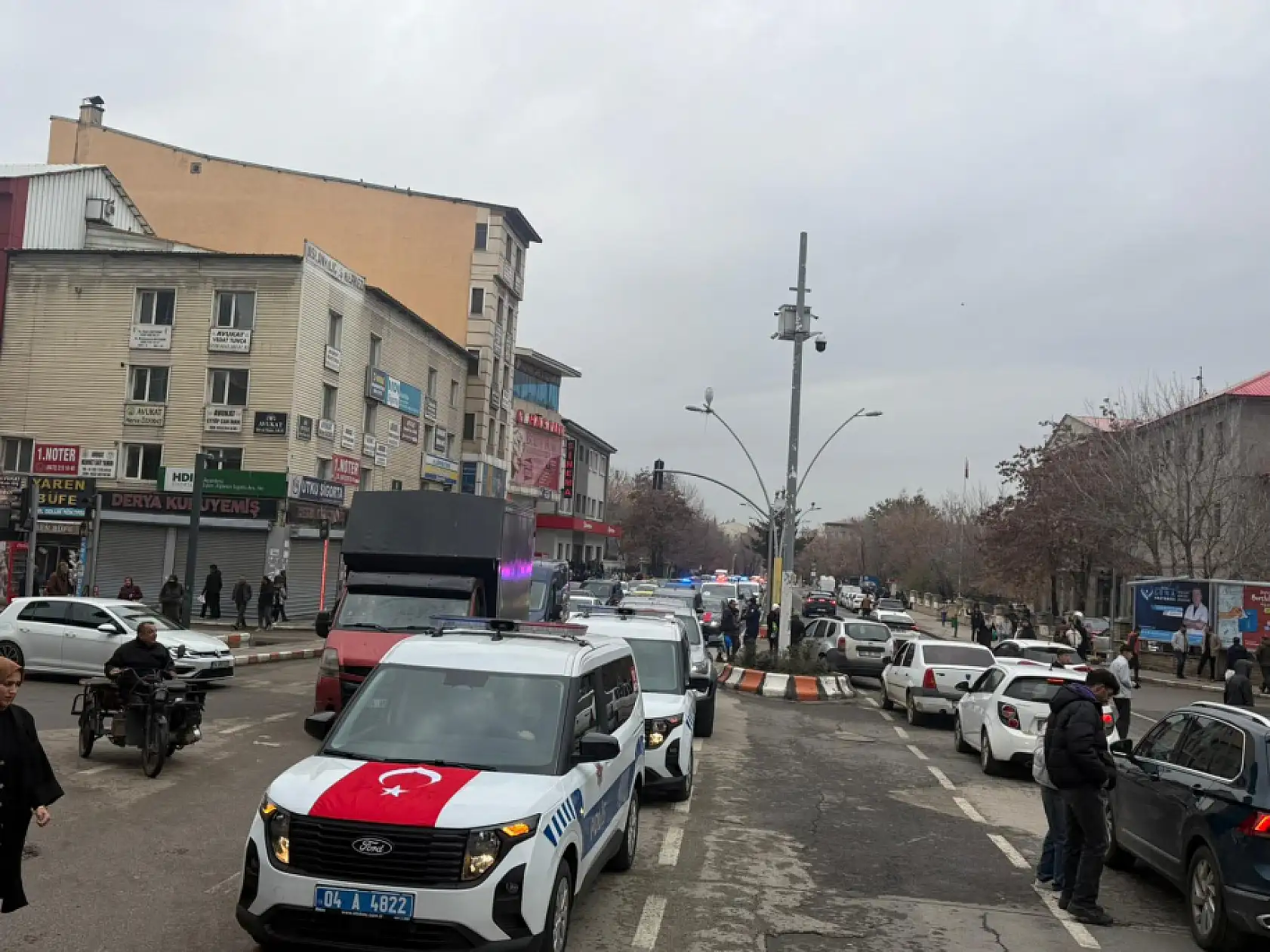 Ağrı'da Emniyet ve Jandarma Teşkilatı'na 85 yeni araç teslim edildi