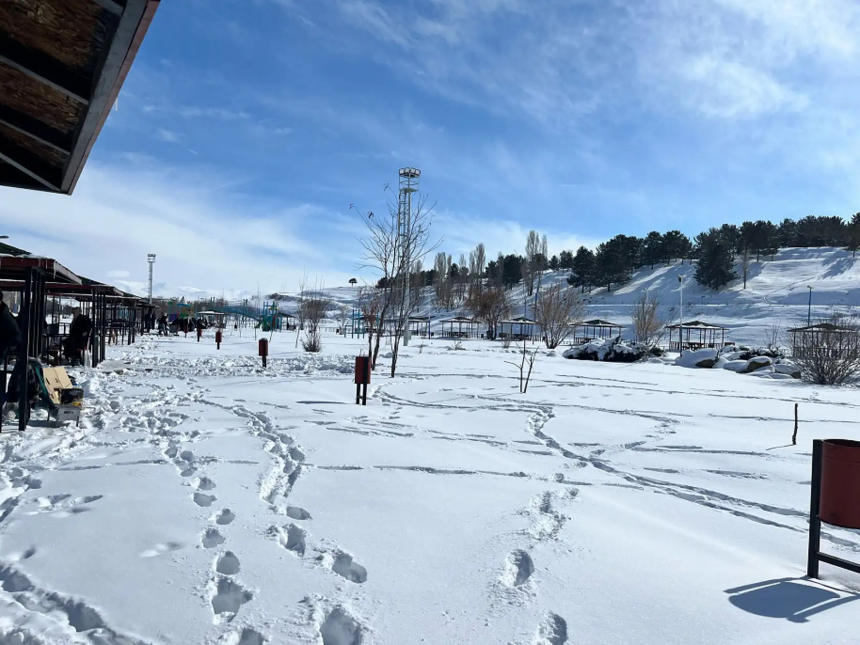 Ağrılılar güneşli havayı kaçırmadı