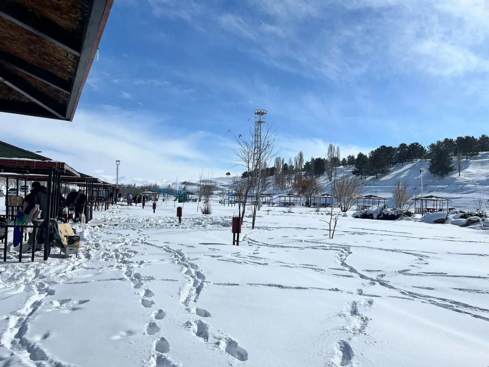 Ağrılılar güneşli havayı kaçırmadı