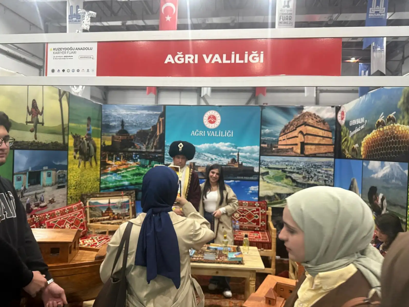 KUDAKAF'25'te Ağrı Valiliği stantları ve Doğubayazıt aşuresi ilgi odağı oldu