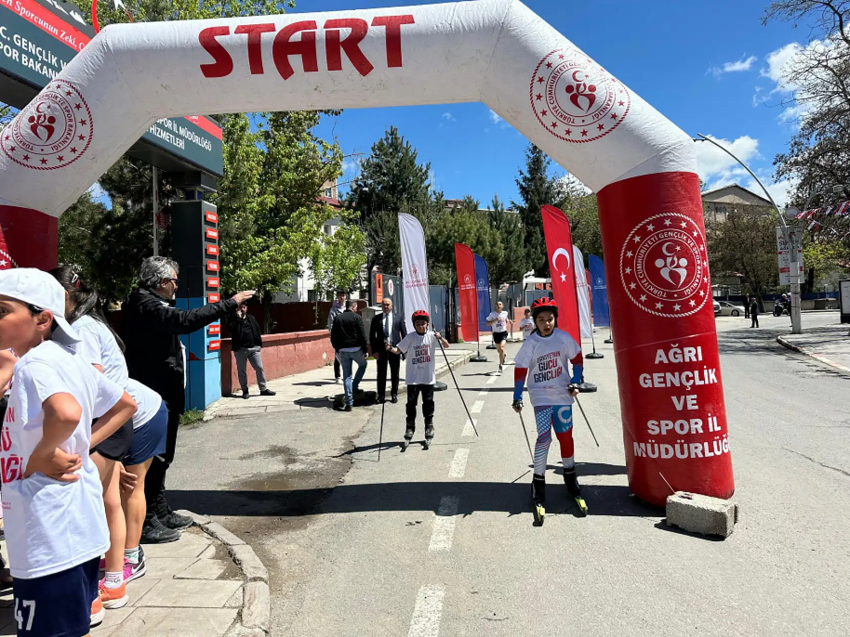 Ağrı'da madalyalar sahiplerini buldu kazanan gençlik oldu