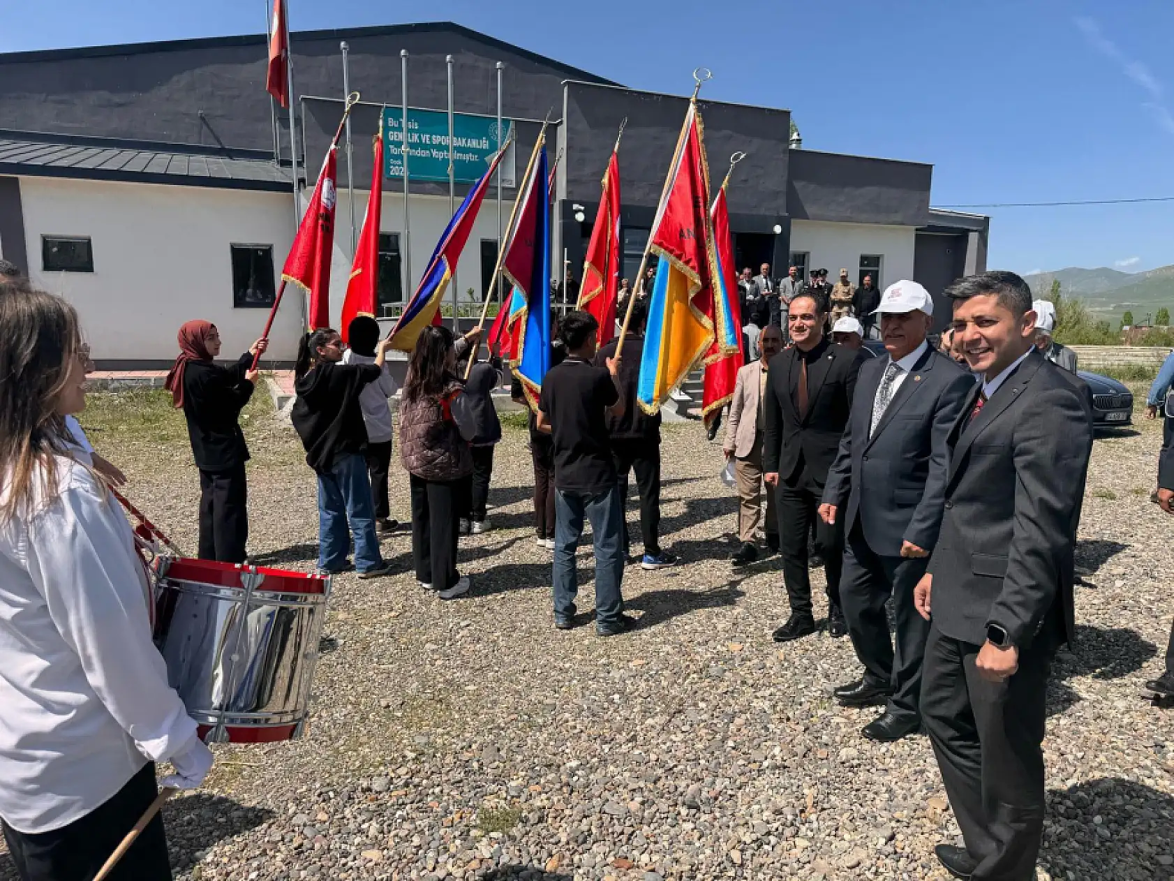 Hamur'da gençlik haftası renkli etkinliklerle tamamlandı