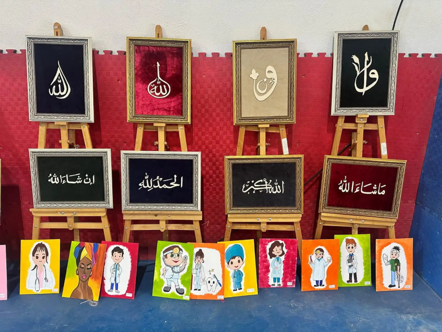 Ağrı Doğa Koleji'nde bilimsel projeler ve yardım eli aynı çatıda buluştu