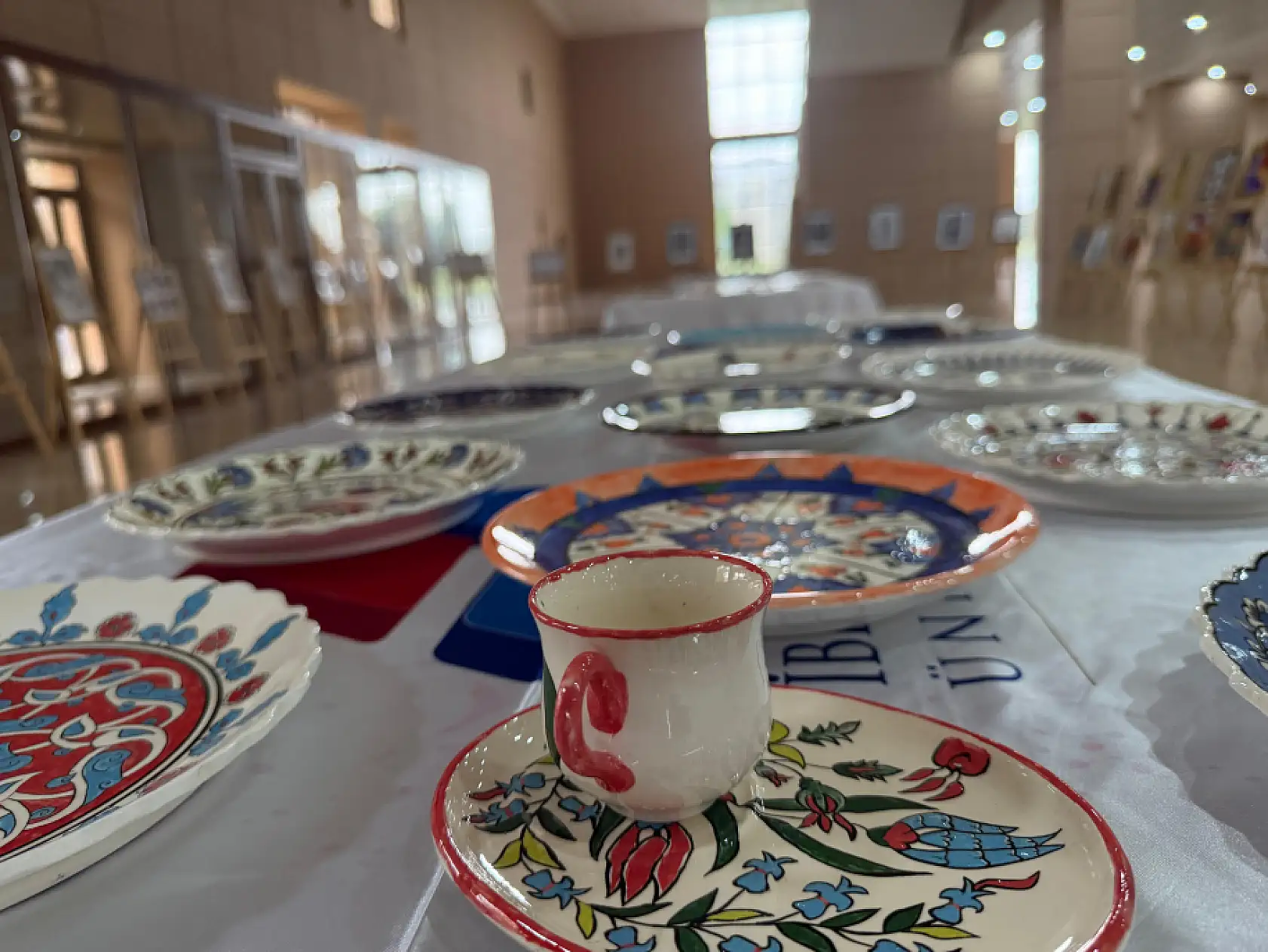 Ağrı'da öğrencilerden hayran bırakan mezuniyet sergisi