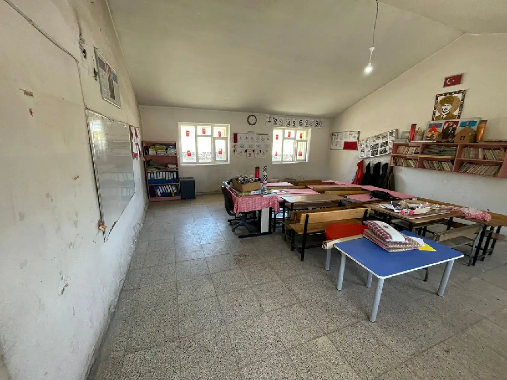 Doğubayazıt'ta kamu yararına örnek proje: Yükümlüler okul yeniliyor