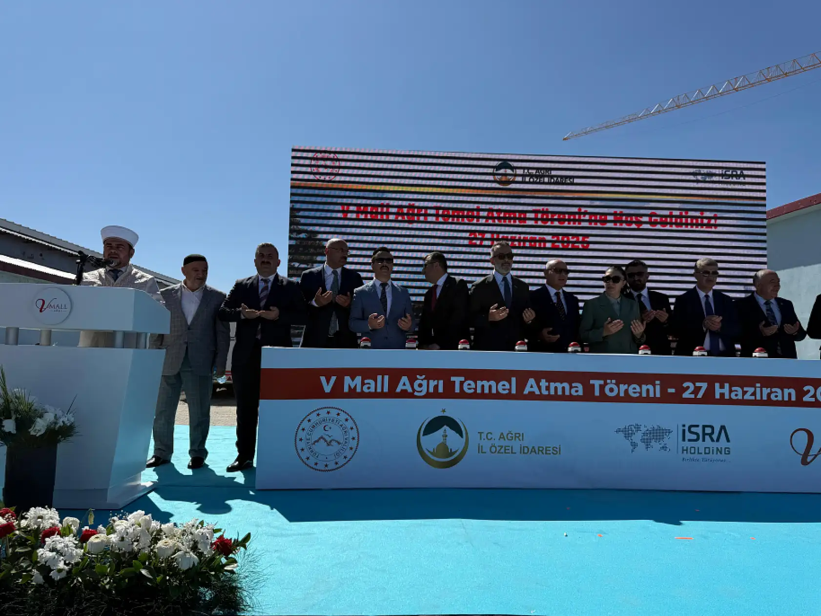 Ağrı'da alışveriş ve sosyal yaşamın kalbi olacak projenin temeli atıldı!