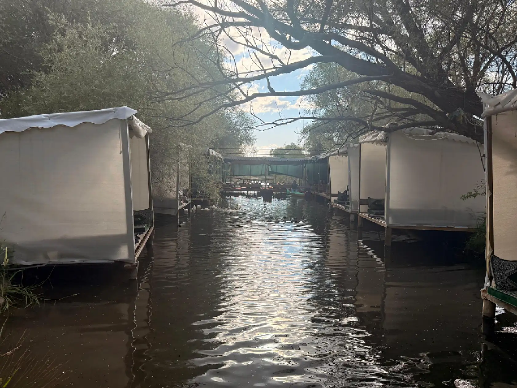 Ağrı'da hafta sonunda vatandaşların tercihi açık hava mekanları oldu