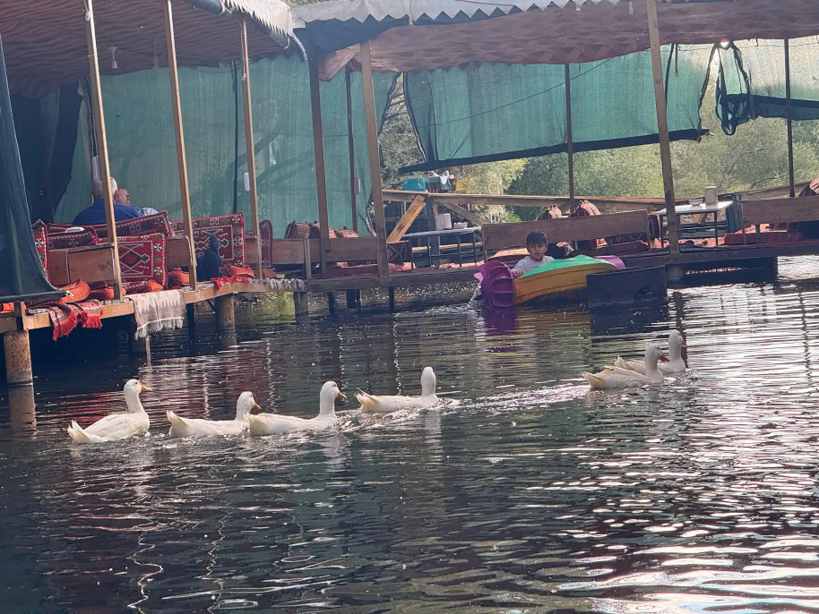 Ağrı'da hafta sonunda vatandaşların tercihi açık hava mekanları oldu