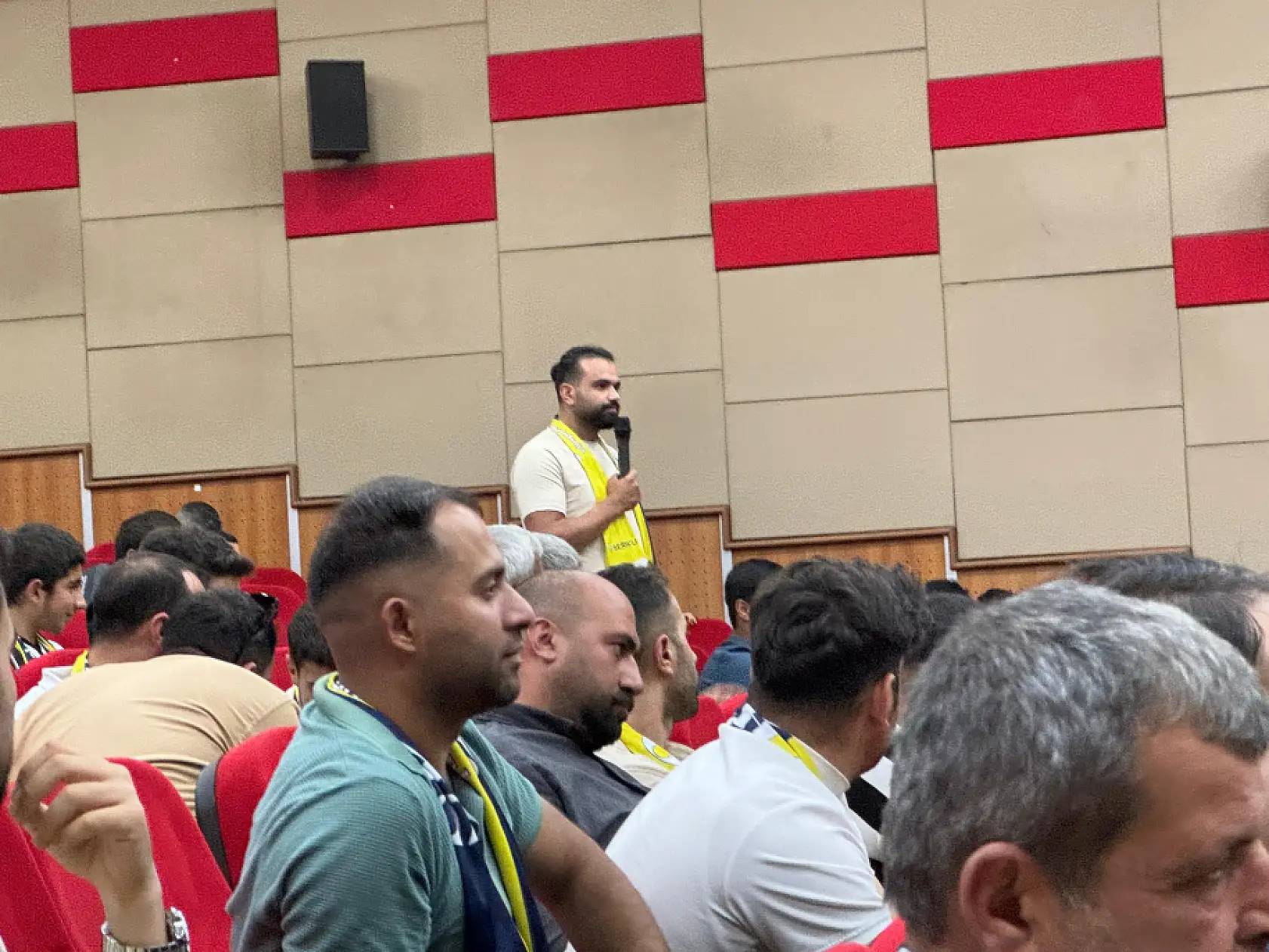 Ağrı Spor yeni sezona taraftar desteğiyle merhaba dedi!