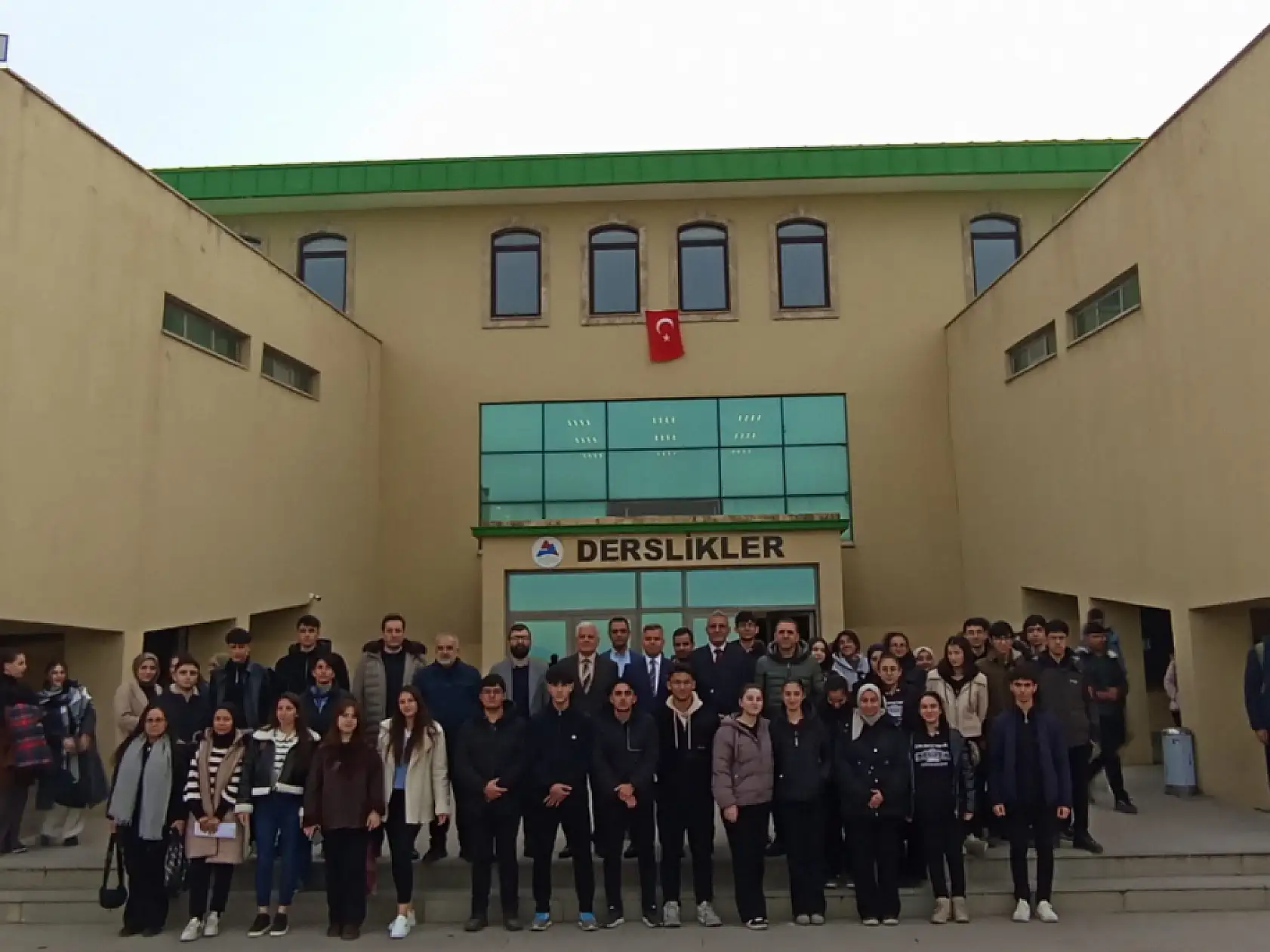 Doğubayazıt'ta 'Bilim Kafe' söyleşisinde Osmanlı tarihi konuşuldu