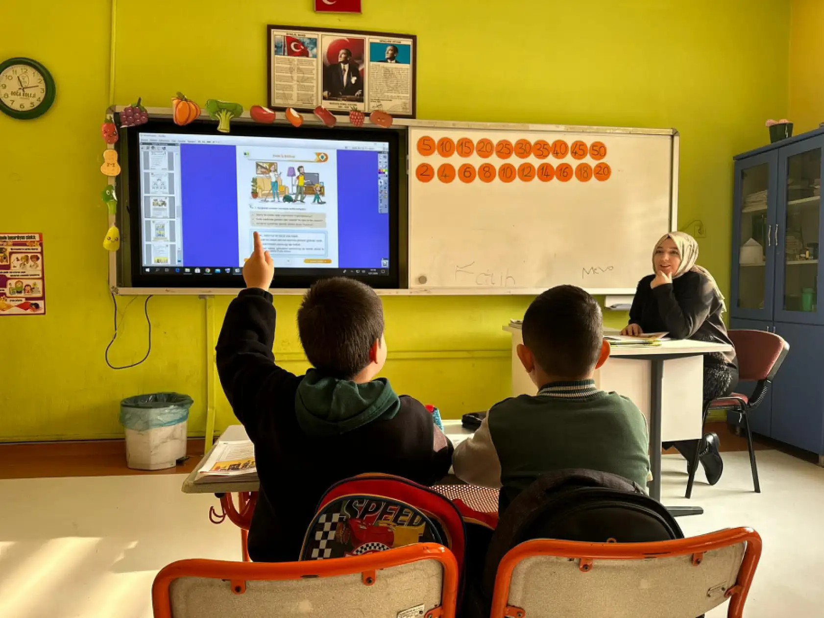 Ağrı'da kar tatilinin ardından okullarda yeni yılın ilk dersi işlendi