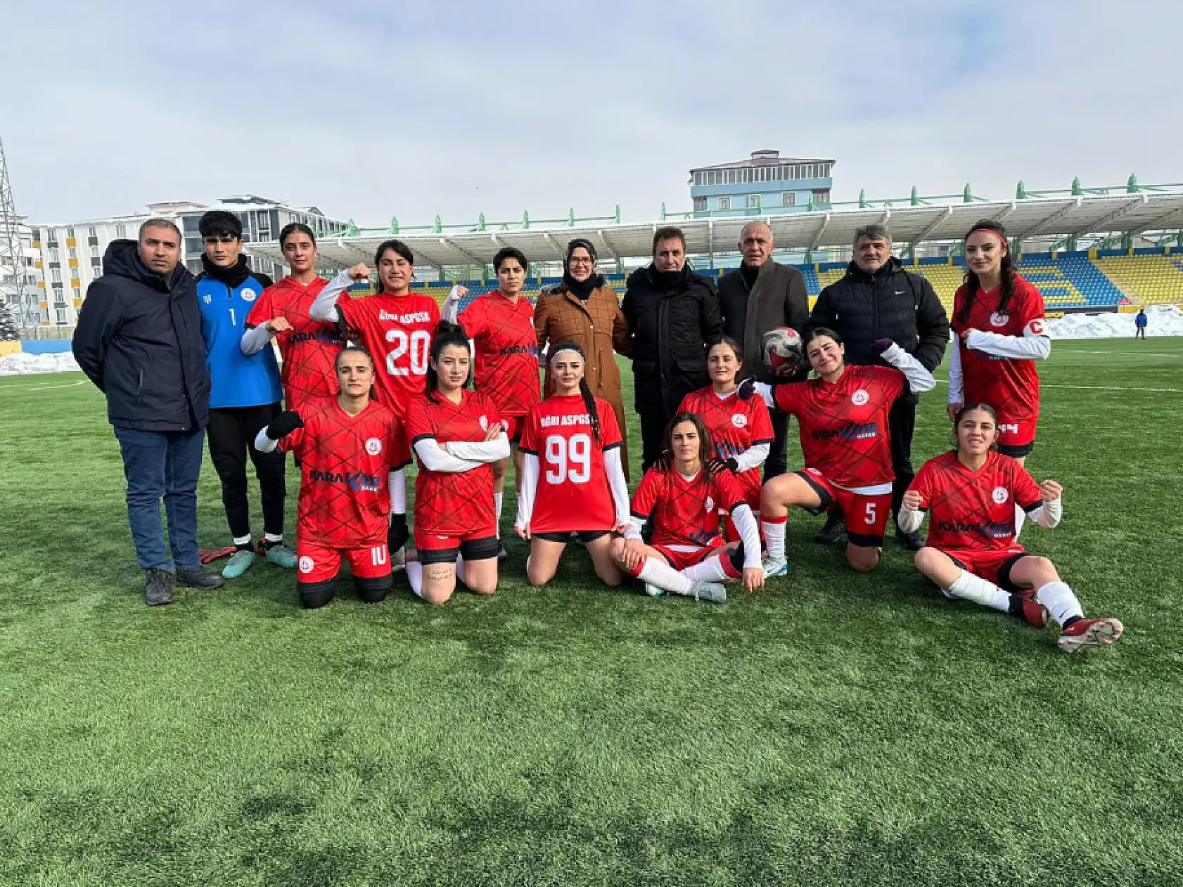 Altın kızlar evinde rakibine şans tanımadı